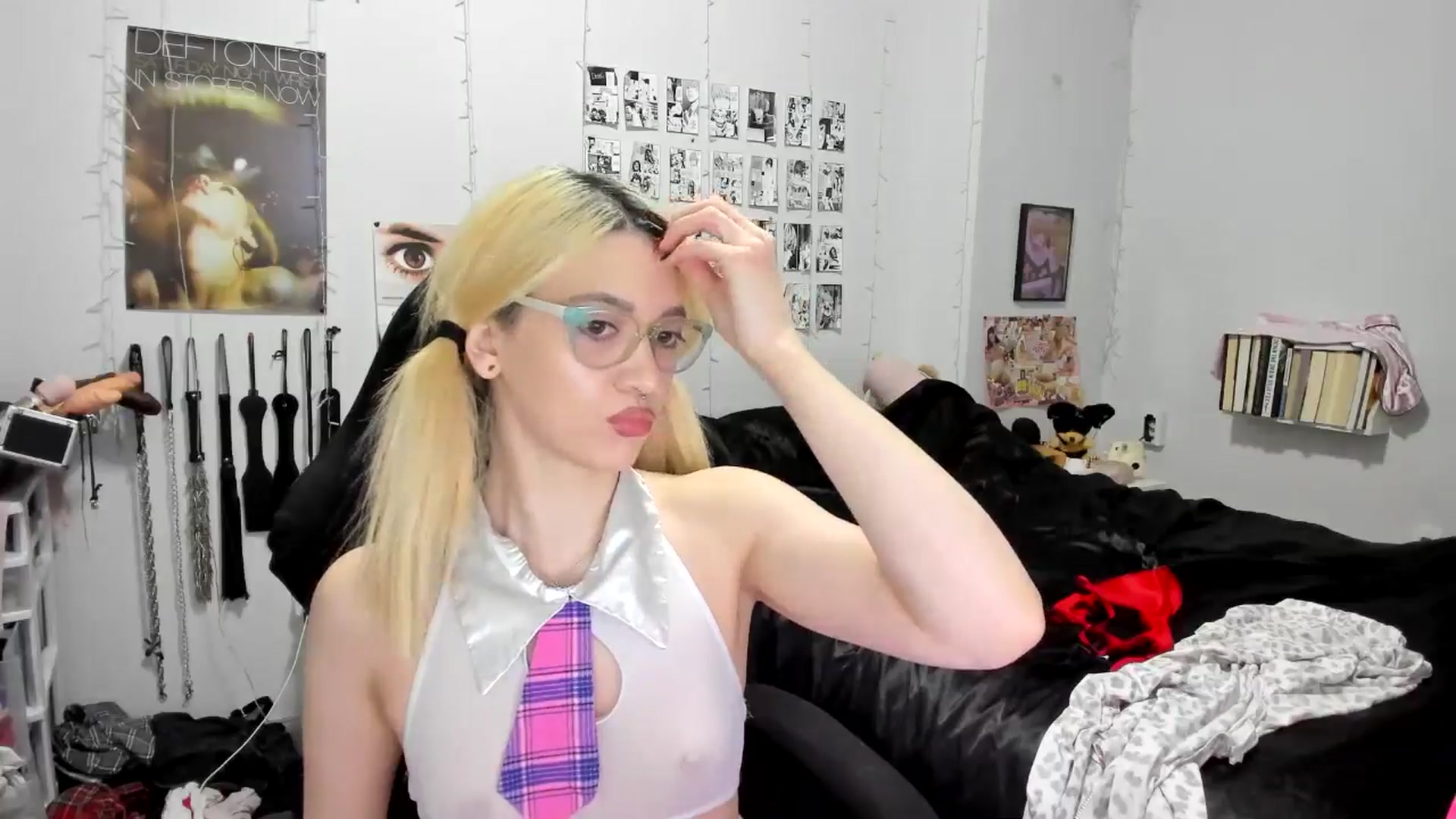 Gallery image thumbnail from AnnaTame's myfreecams stream on, 11/17/2025, 08:17 image 5 of 20