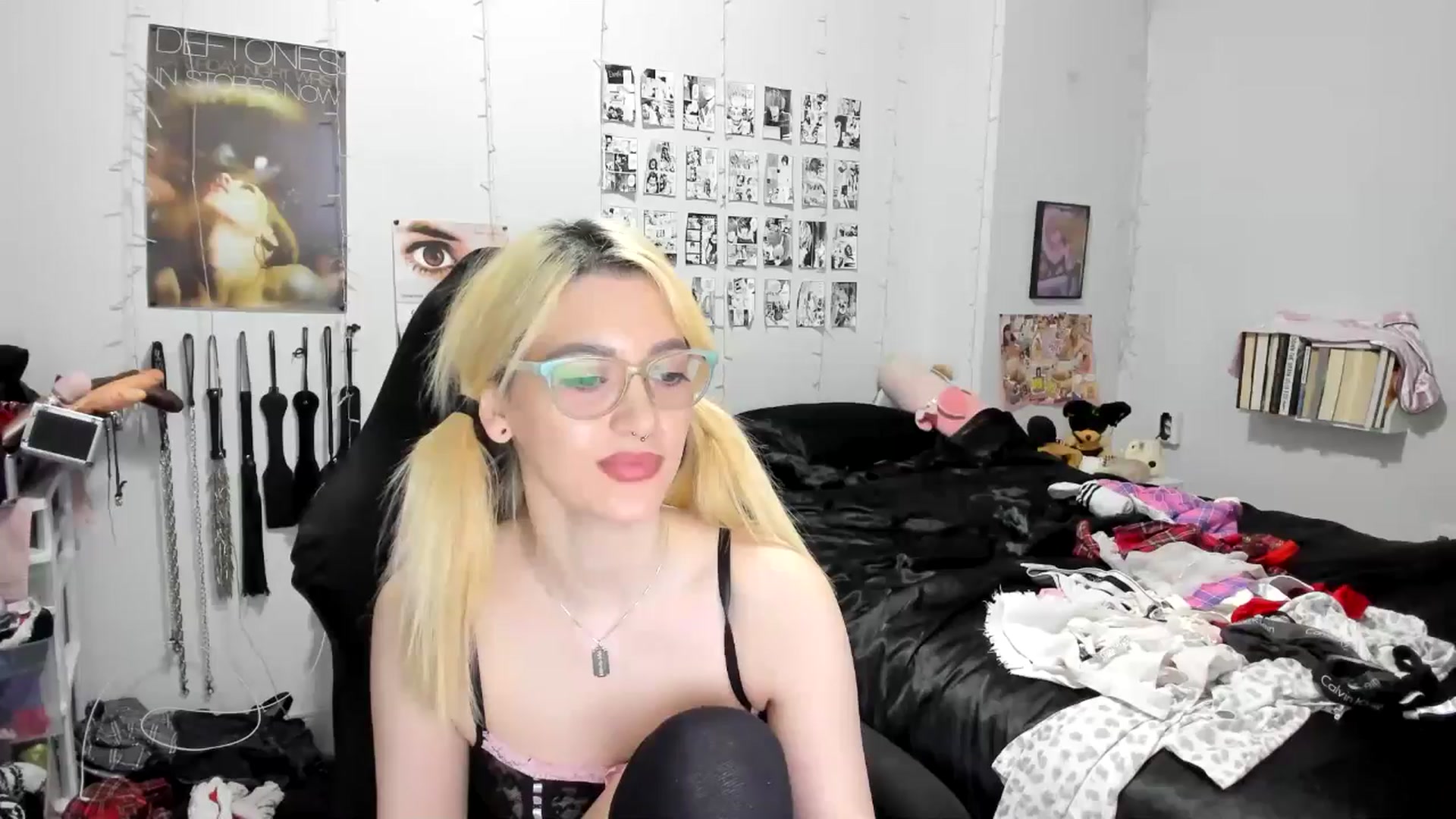Gallery image thumbnail from AnnaTame's myfreecams stream on, 11/17/2025, 10:04 image 13 of 20
