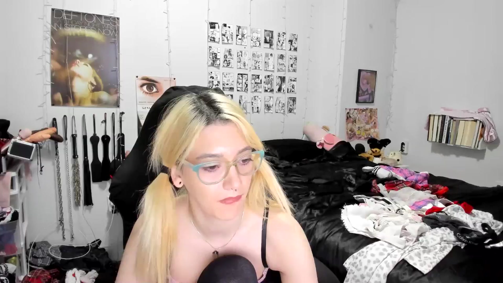 Gallery image thumbnail from AnnaTame's myfreecams stream on, 11/17/2025, 10:04 image 14 of 20