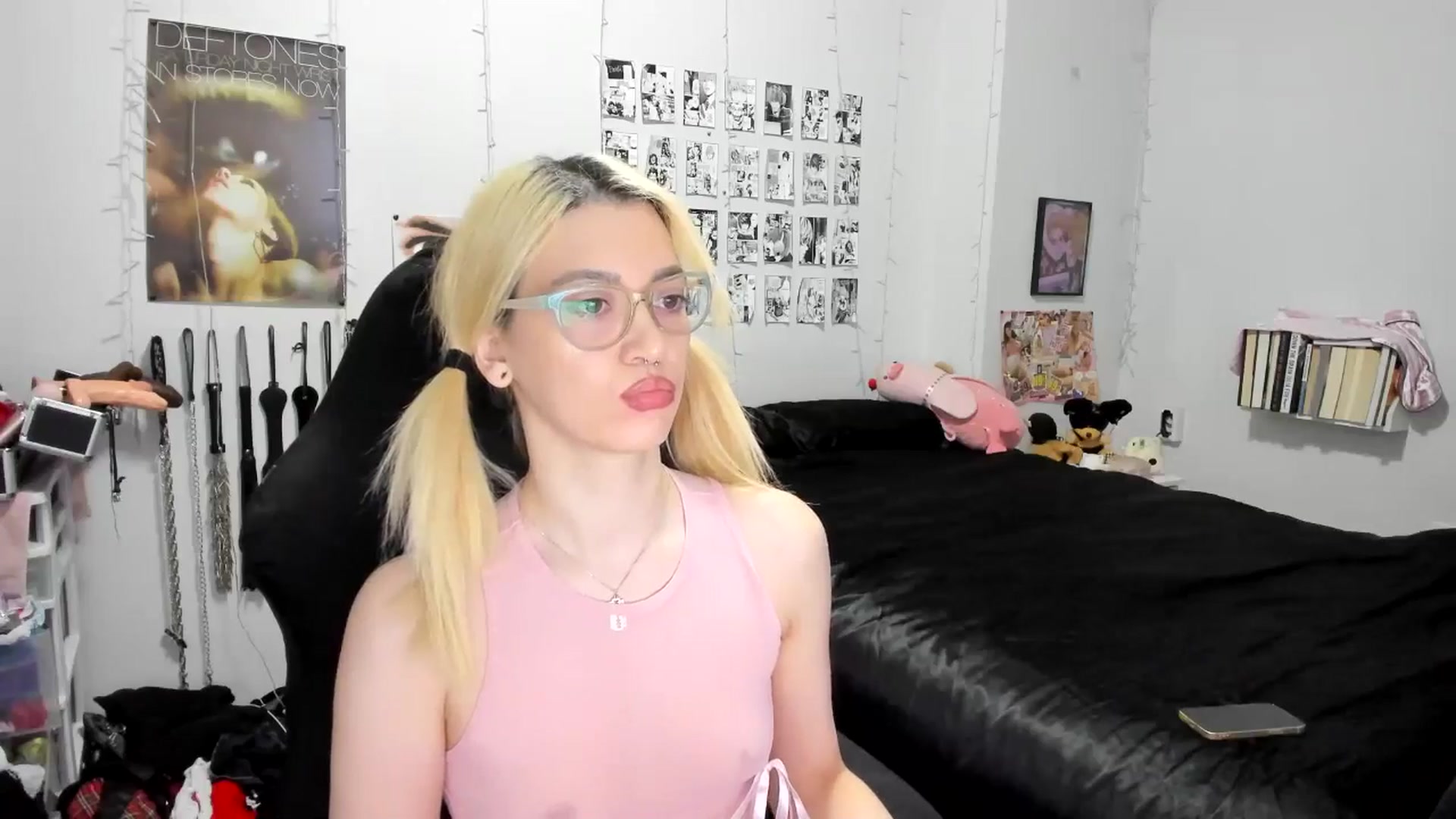 Gallery image thumbnail from AnnaTame's myfreecams stream on, 11/18/2025, 07:18 image 9 of 20