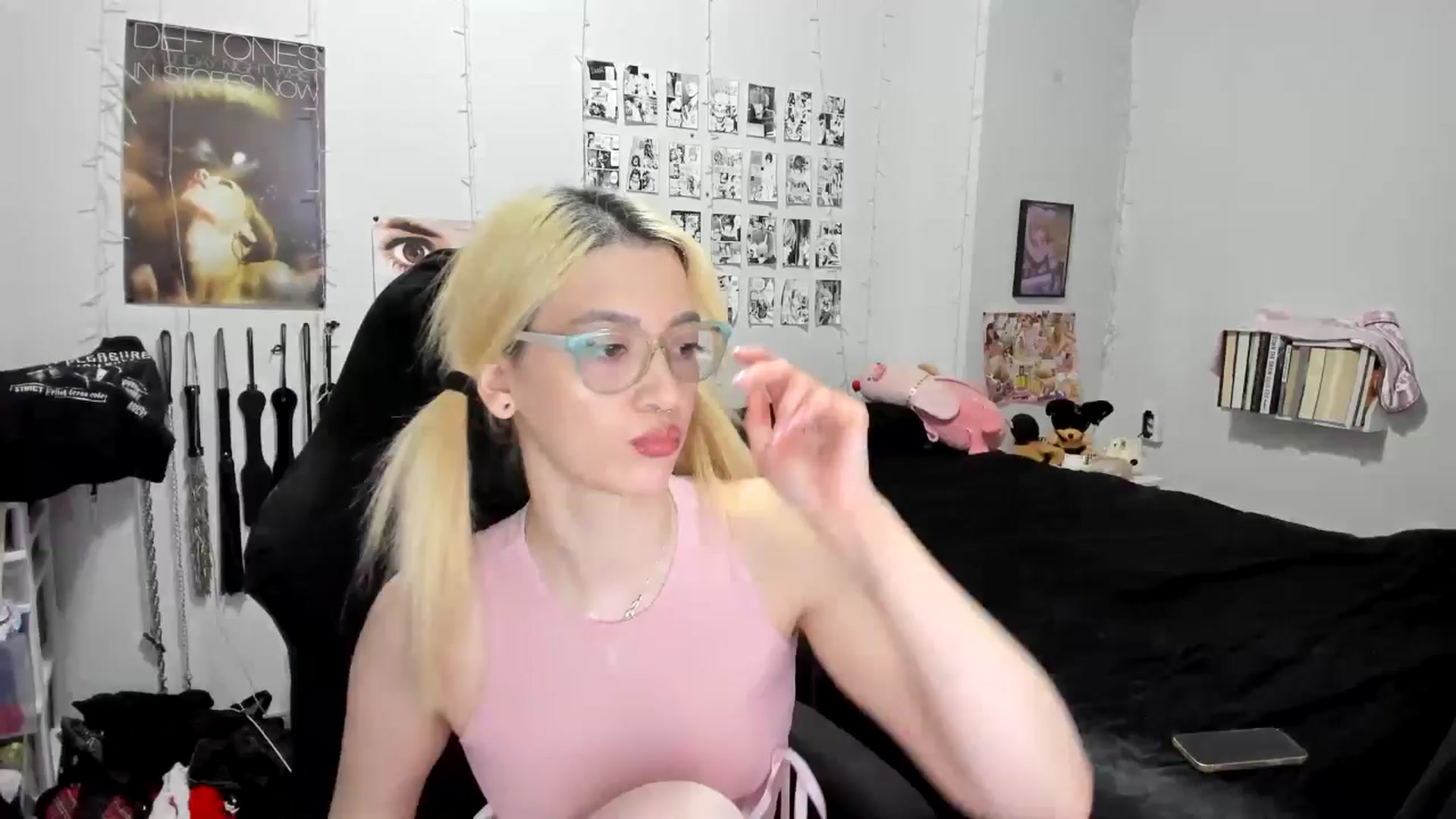 Gallery image thumbnail from AnnaTame's myfreecams stream on, 11/18/2025, 07:18 image 1 of 20