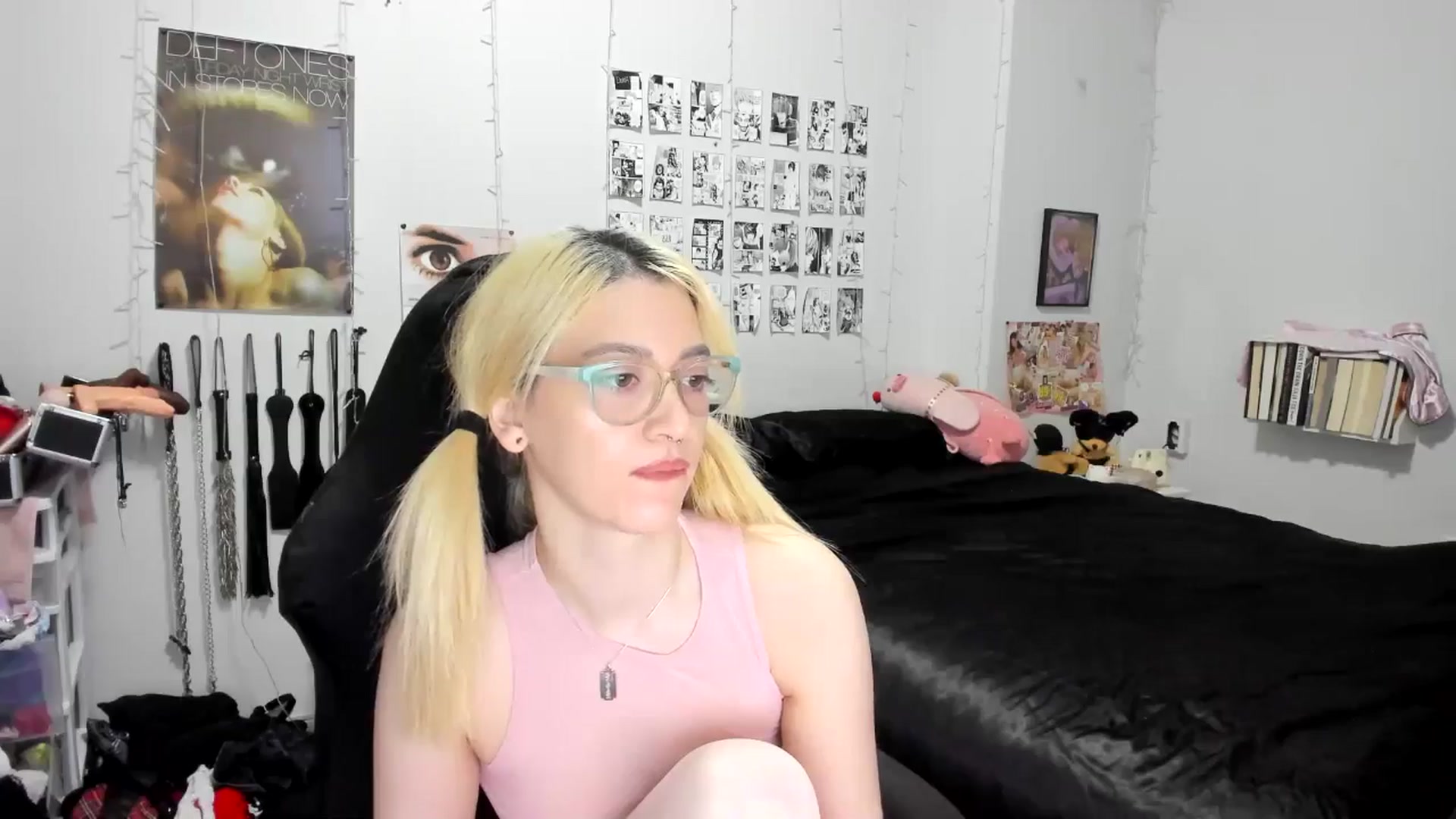 Gallery image thumbnail from AnnaTame's myfreecams stream on, 11/18/2025, 07:18 image 15 of 20