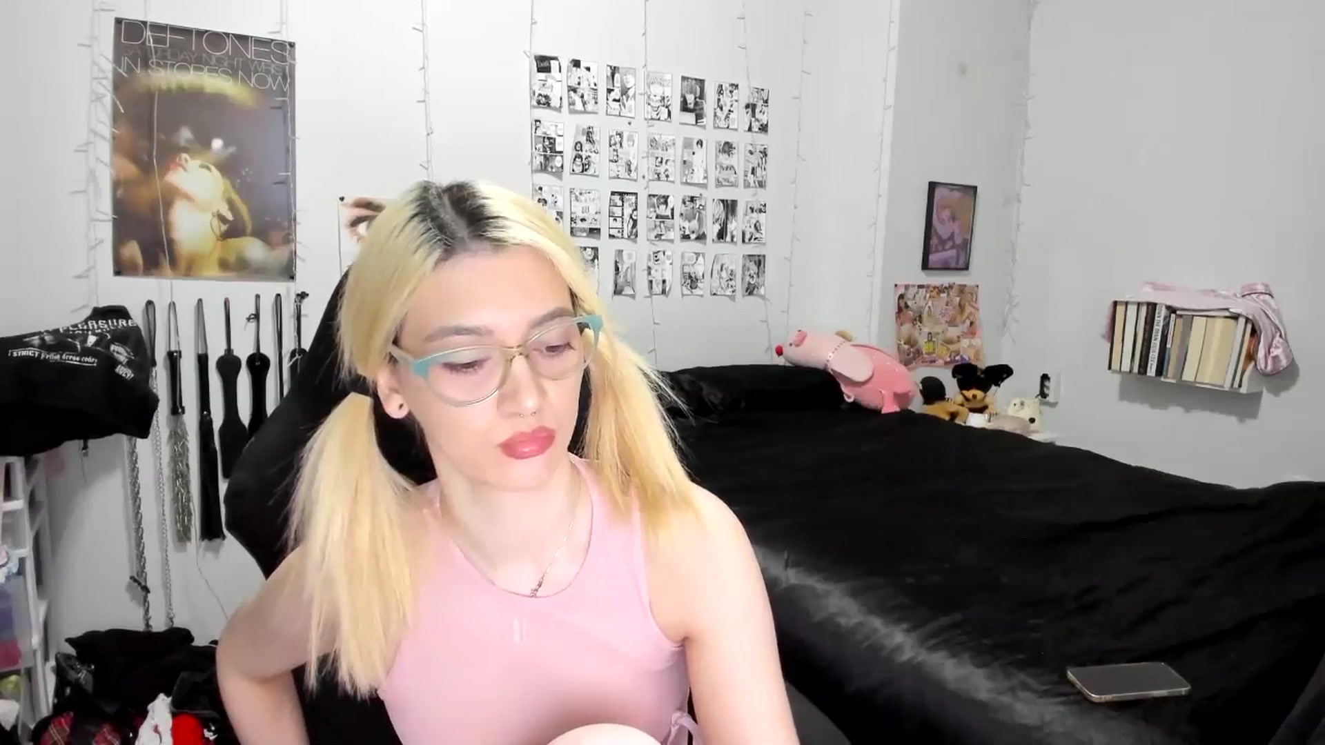 Gallery image thumbnail from AnnaTame's myfreecams stream on, 11/18/2025, 07:18 image 2 of 20