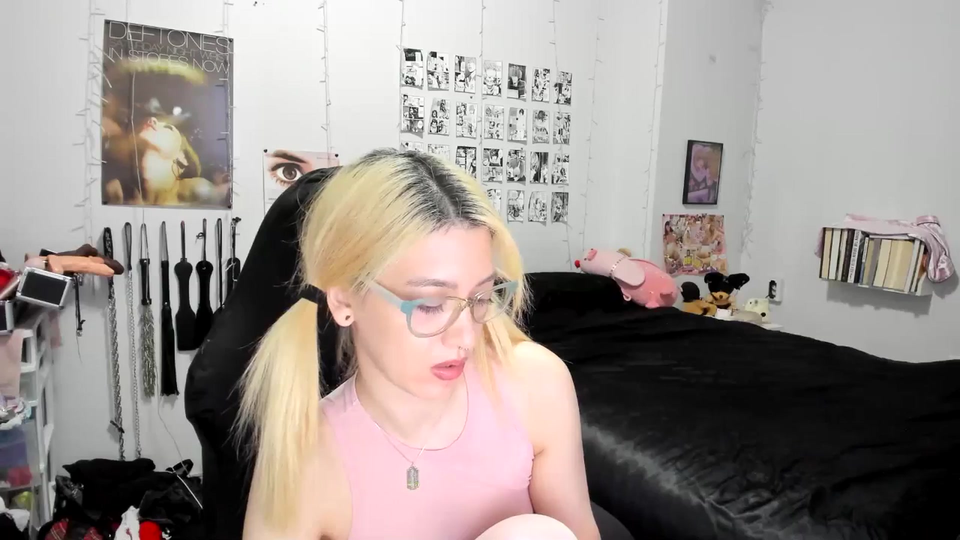 Gallery image thumbnail from AnnaTame's myfreecams stream on, 11/18/2025, 07:18 image 14 of 20