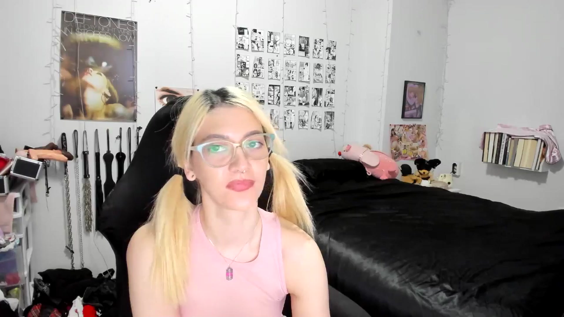 Gallery image thumbnail from AnnaTame's myfreecams stream on, 11/18/2025, 07:18 image 16 of 20