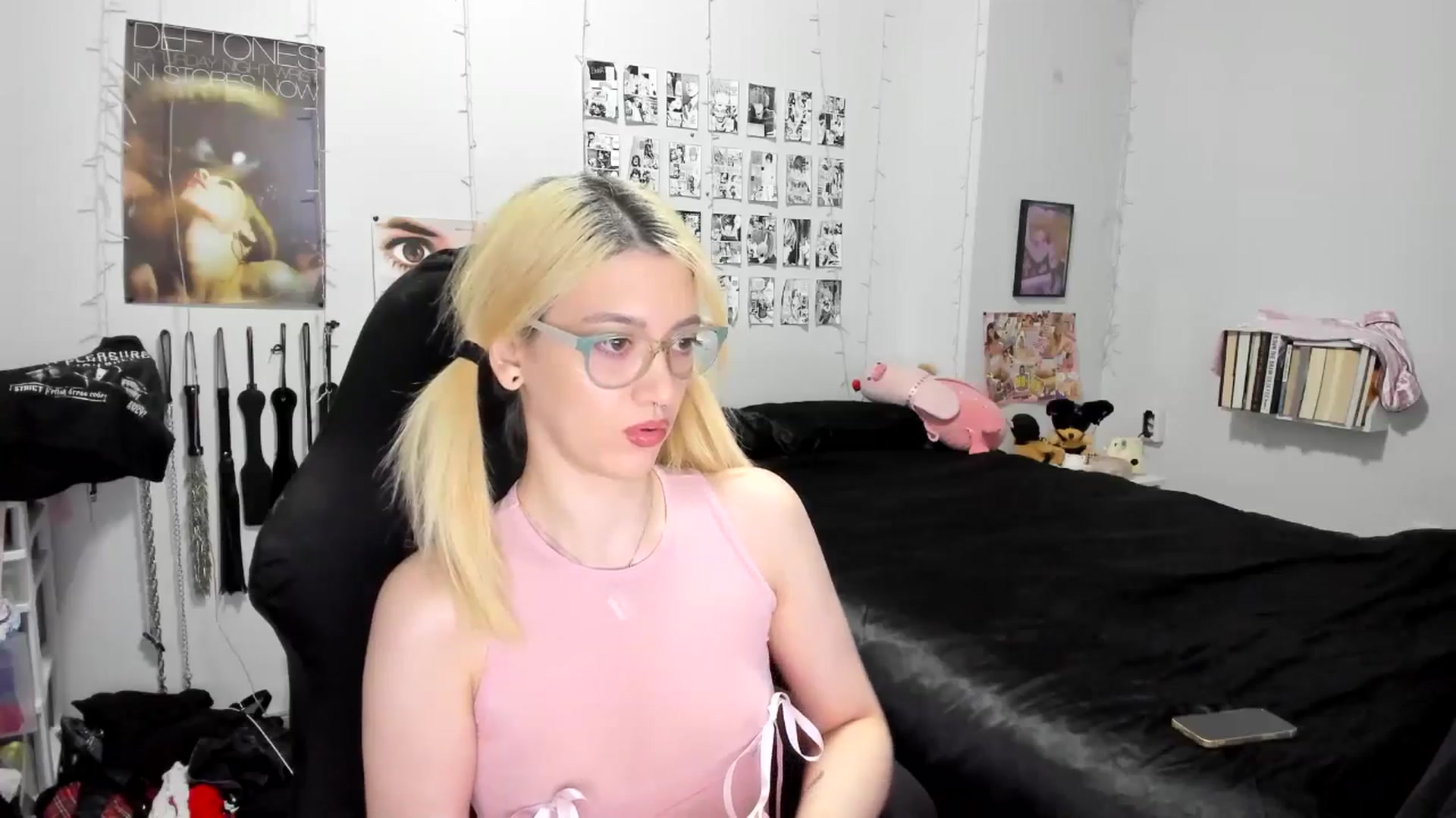 Gallery image thumbnail from AnnaTame's myfreecams stream on, 11/18/2025, 07:18 image 4 of 20