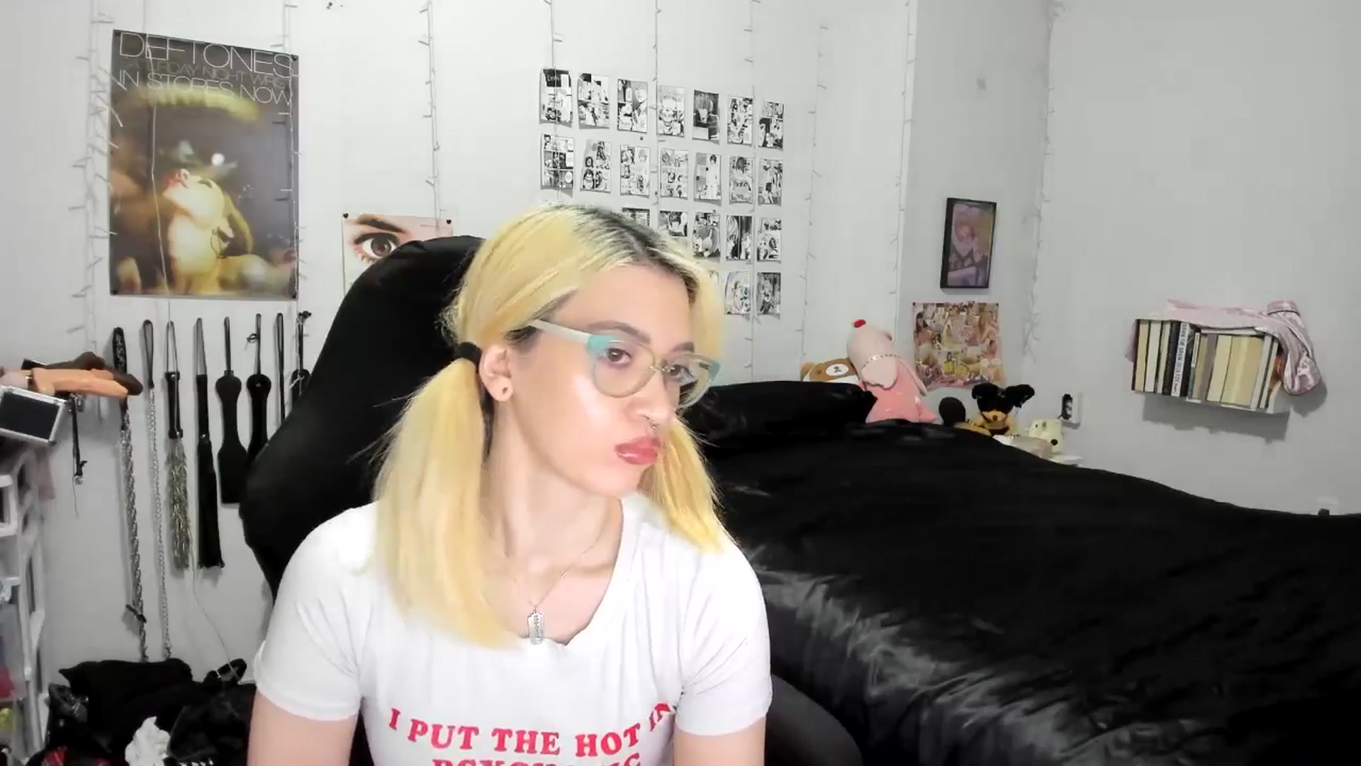 Gallery image thumbnail from AnnaTame's myfreecams stream on, 11/19/2025, 05:35 image 3 of 20