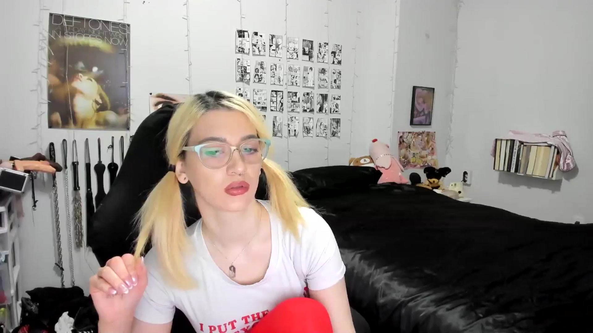 Gallery image thumbnail from AnnaTame's myfreecams stream on, 11/19/2025, 05:35 image 9 of 20