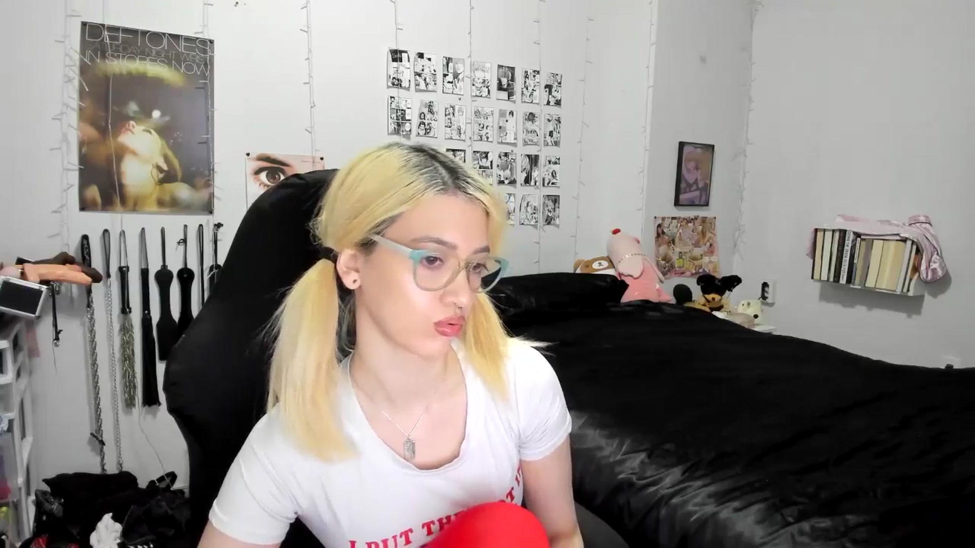 Gallery image thumbnail from AnnaTame's myfreecams stream on, 11/19/2025, 05:35 image 12 of 20