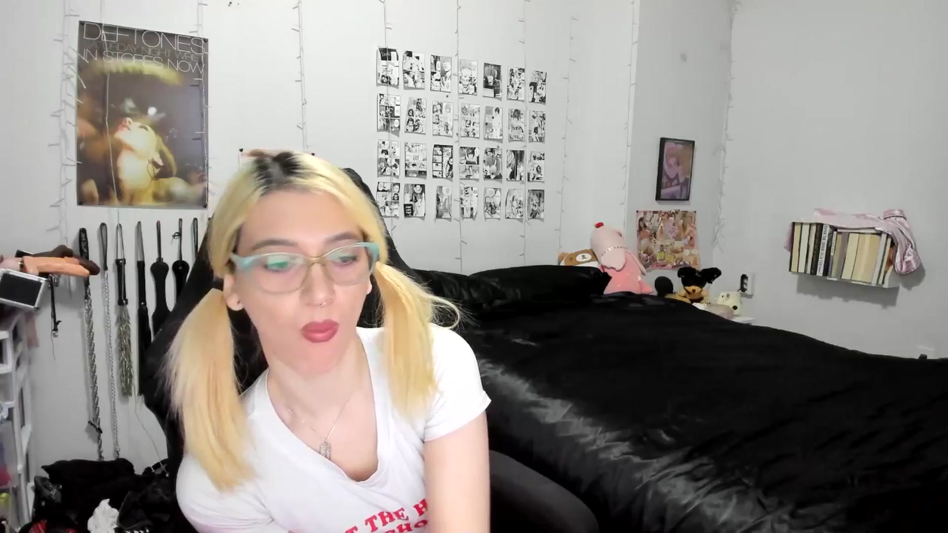 Gallery image thumbnail from AnnaTame's myfreecams stream on, 11/19/2025, 05:35 image 17 of 20