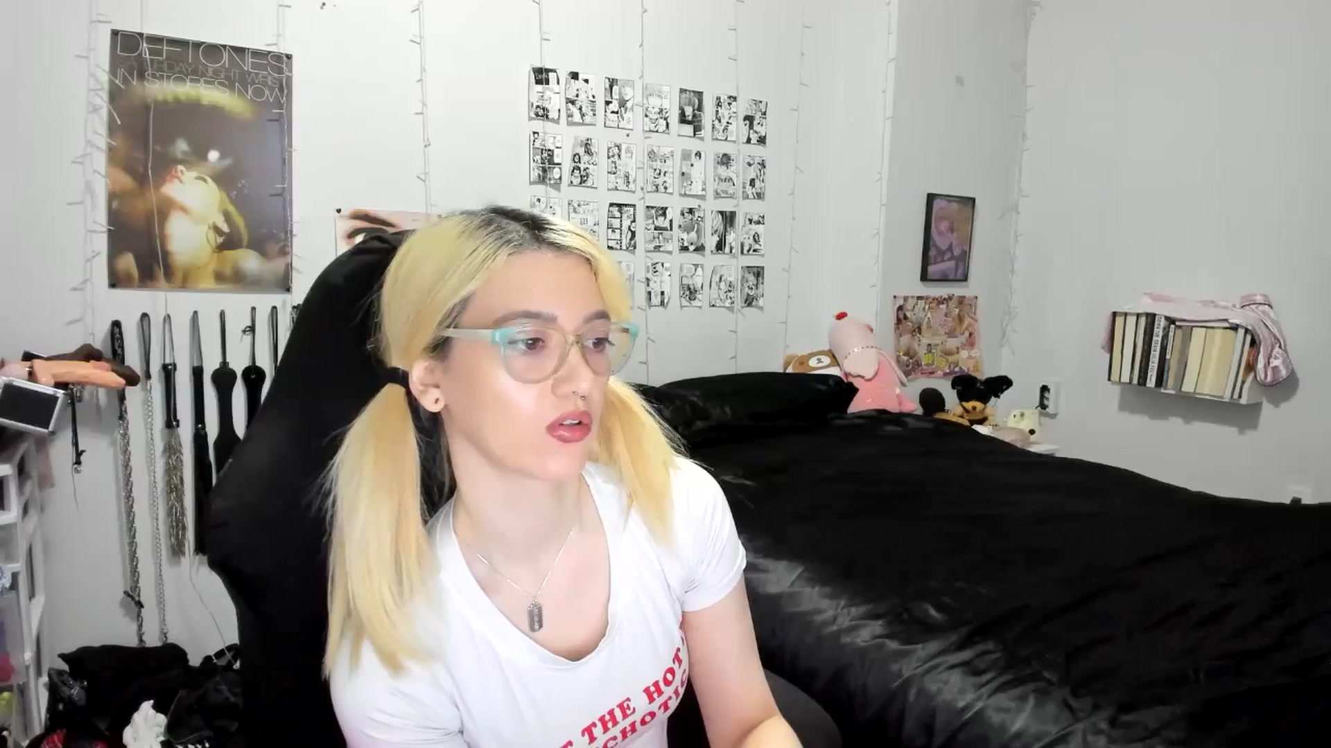 Gallery image thumbnail from AnnaTame's myfreecams stream on, 11/19/2025, 05:35 image 16 of 20