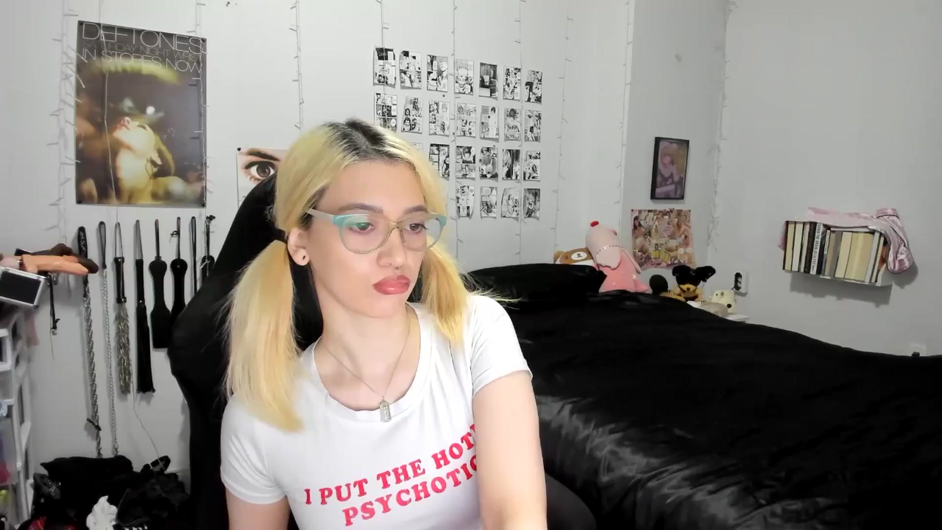 Gallery image thumbnail from AnnaTame's myfreecams stream on, 11/19/2025, 05:35 image 1 of 20