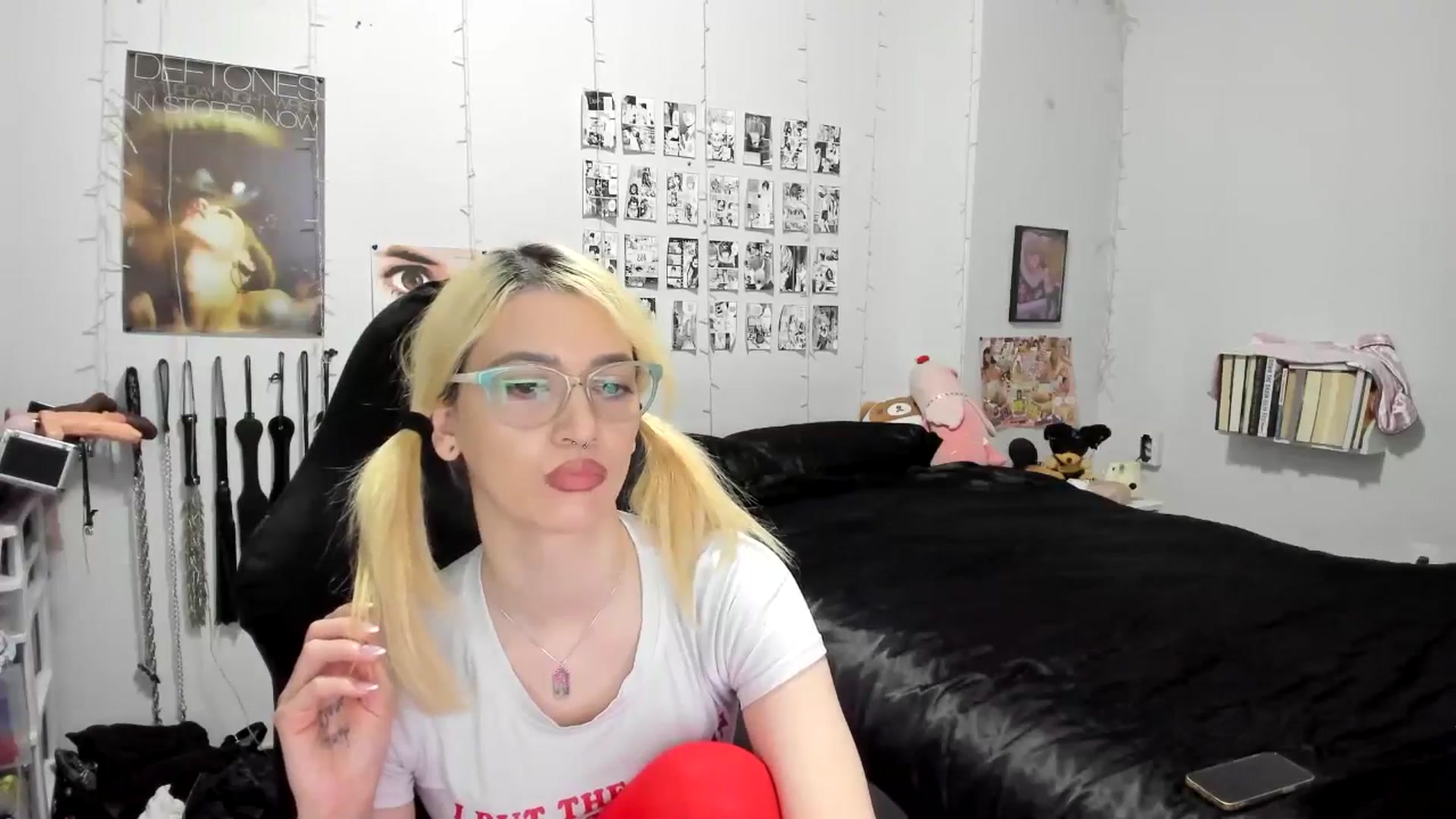 Gallery image thumbnail from AnnaTame's myfreecams stream on, 11/19/2025, 07:05 image 12 of 20