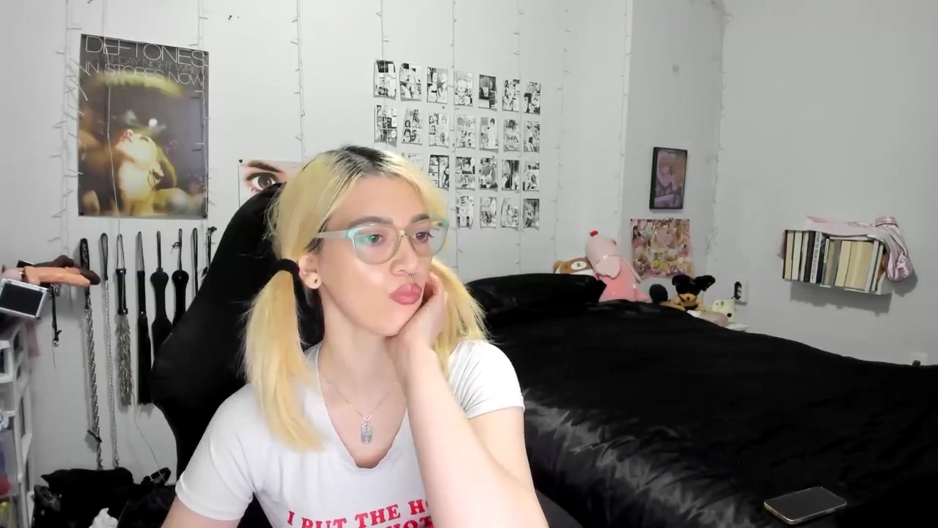 Gallery image thumbnail from AnnaTame's myfreecams stream on, 11/19/2025, 07:05 image 13 of 20
