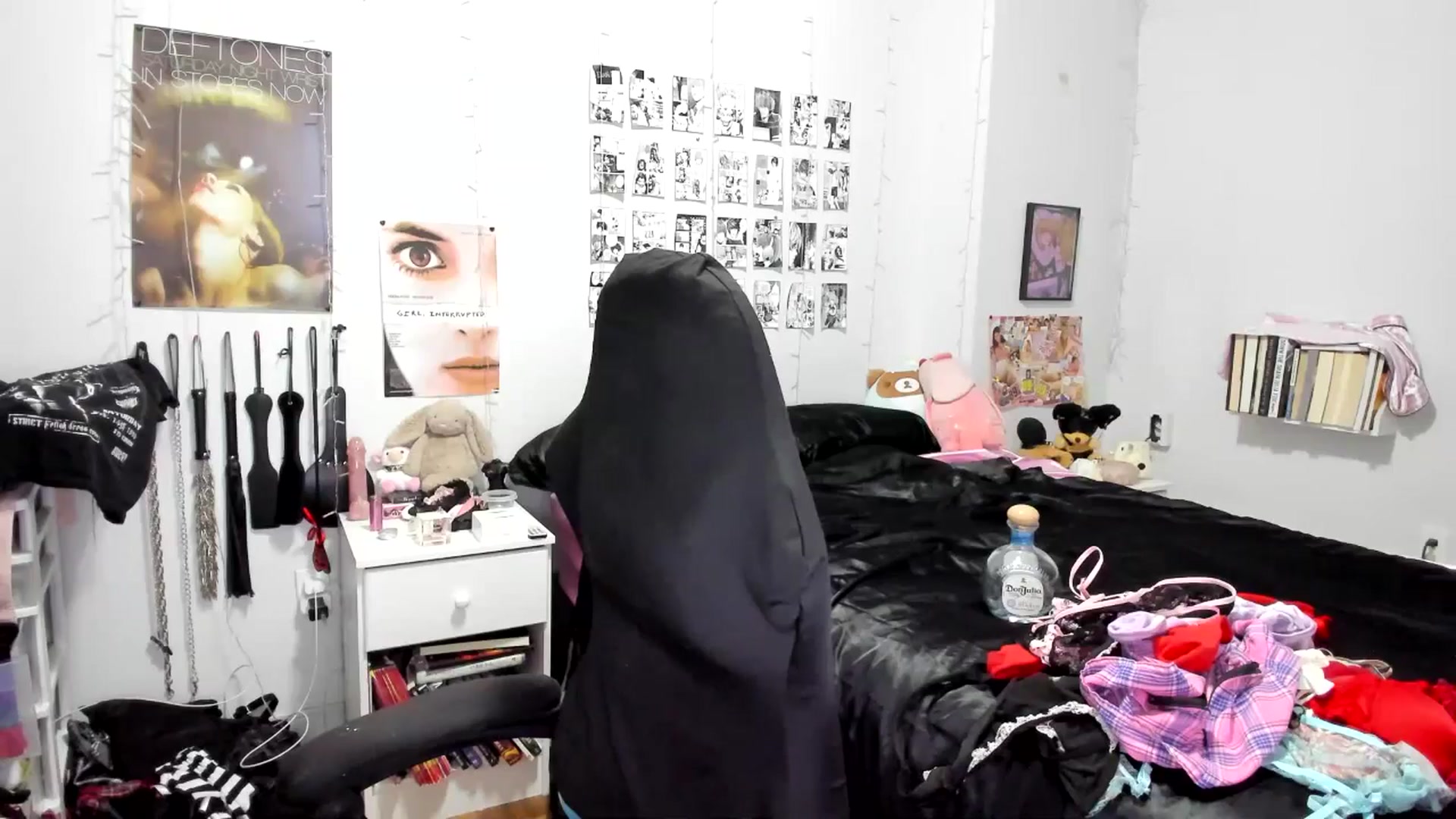 Gallery image thumbnail from AnnaTame's myfreecams stream on, 11/21/2025, 07:52 image 11 of 20