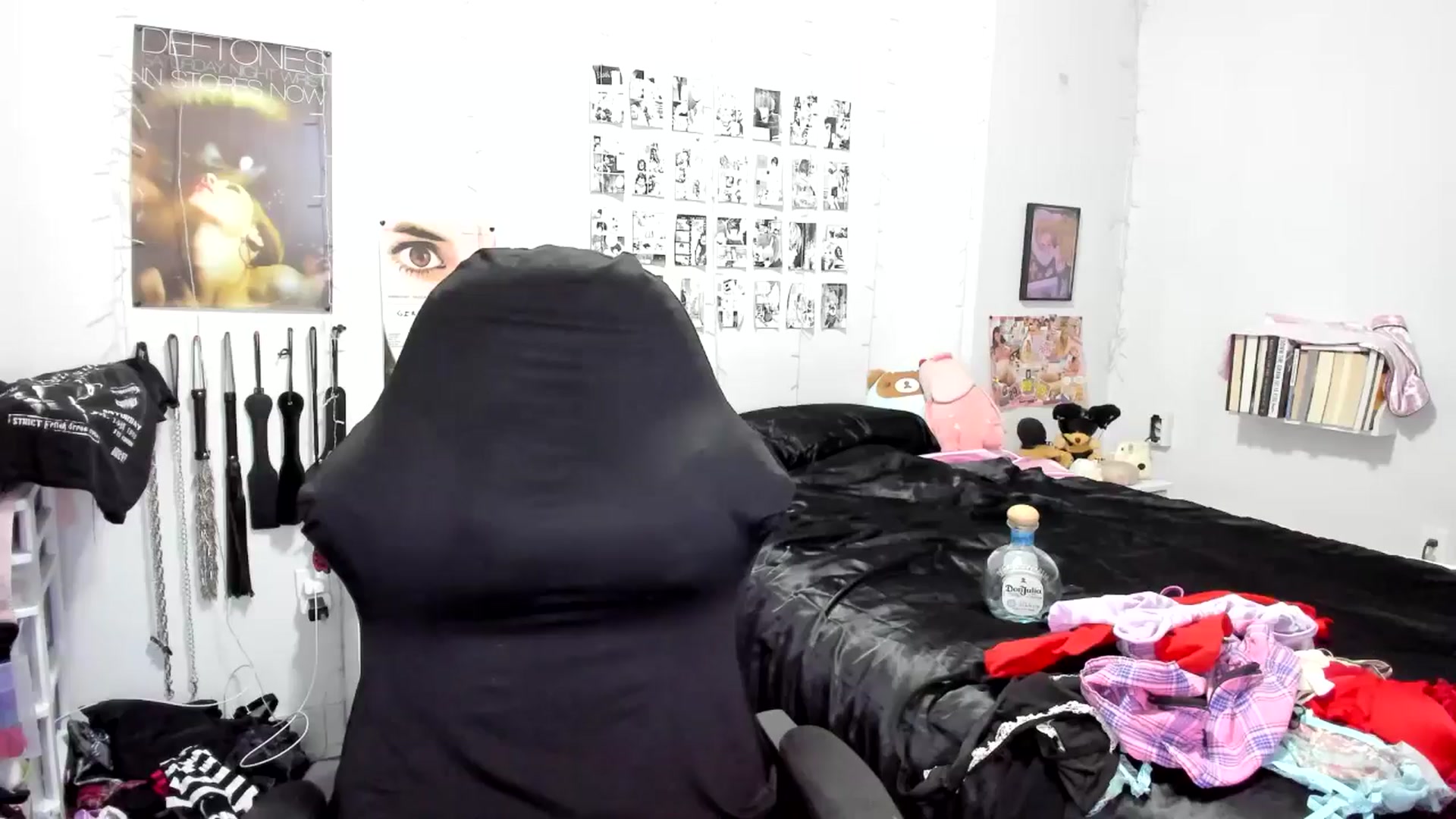 Gallery image thumbnail from AnnaTame's myfreecams stream on, 11/21/2025, 07:52 image 7 of 20