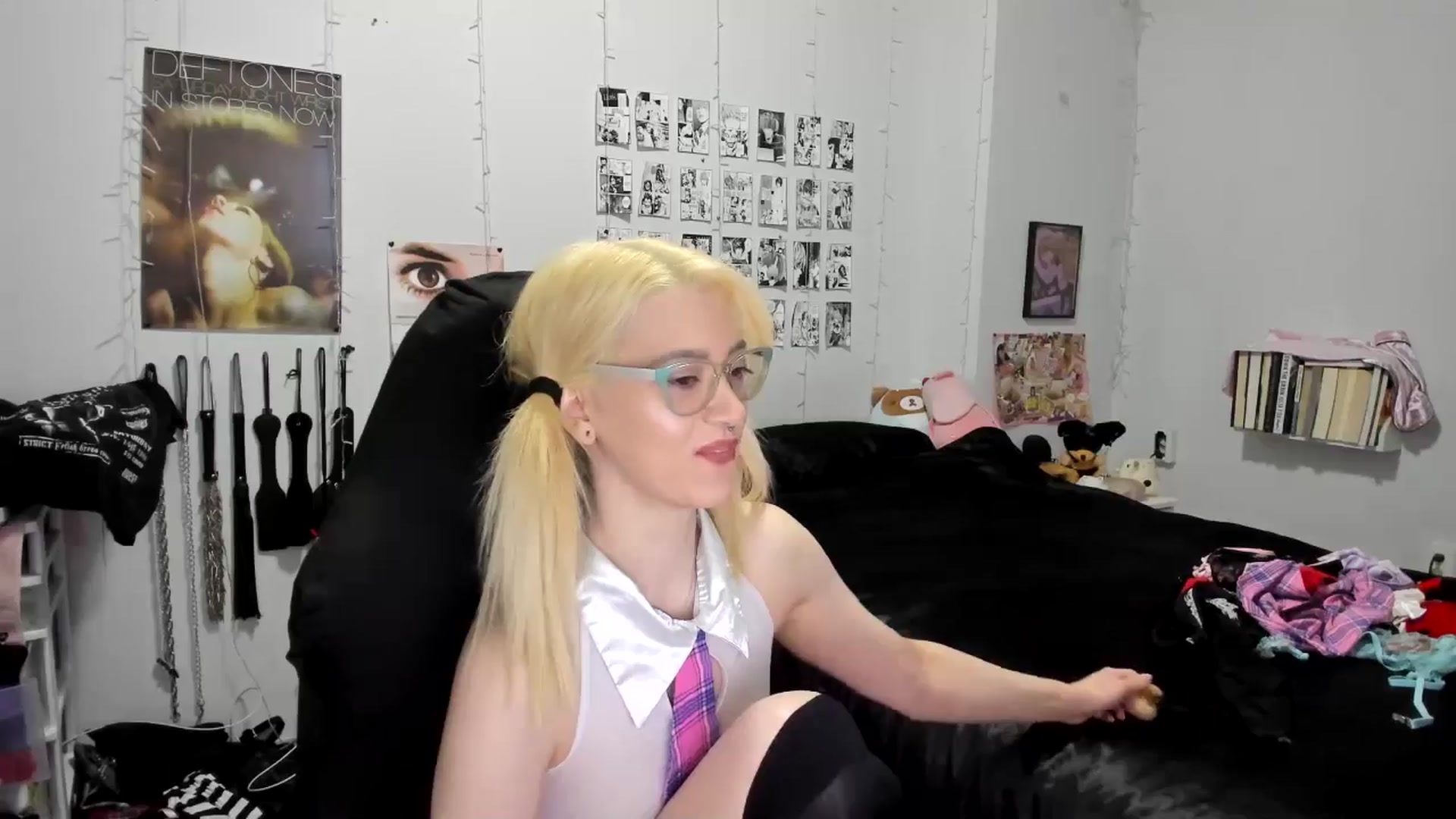 Gallery image thumbnail from AnnaTame's myfreecams stream on, 11/21/2025, 07:52 image 18 of 20
