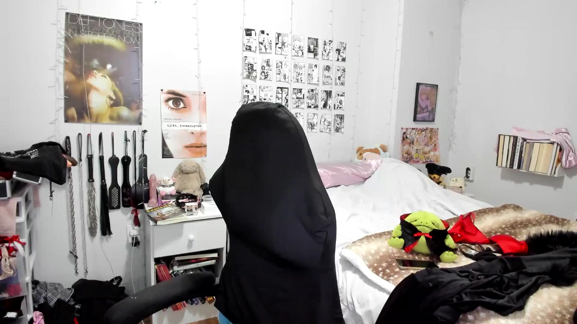 Gallery image thumbnail from AnnaTame's myfreecams stream on, 11/27/2025, 08:30 image 14 of 20