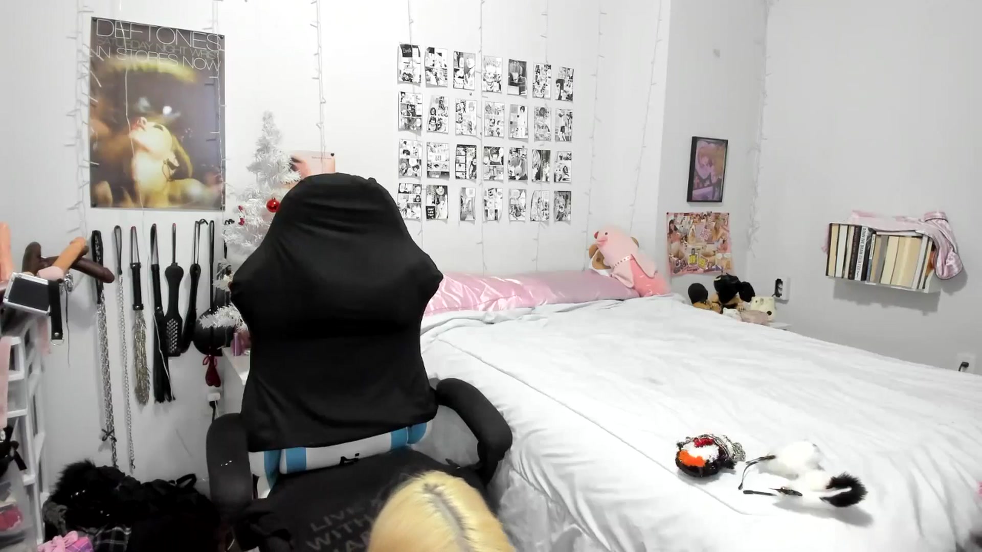 Gallery image thumbnail from AnnaTame's myfreecams stream on, 12/02/2025, 06:06 image 12 of 20