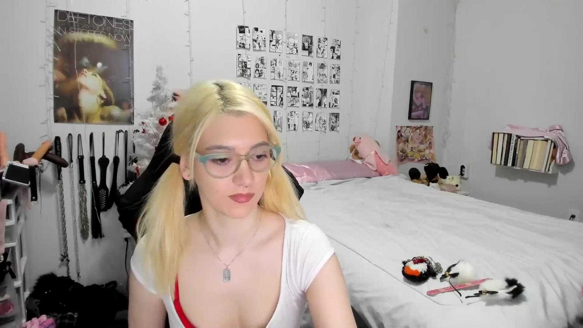 Gallery image thumbnail from AnnaTame's myfreecams stream on, 12/02/2025, 06:06 image 15 of 20