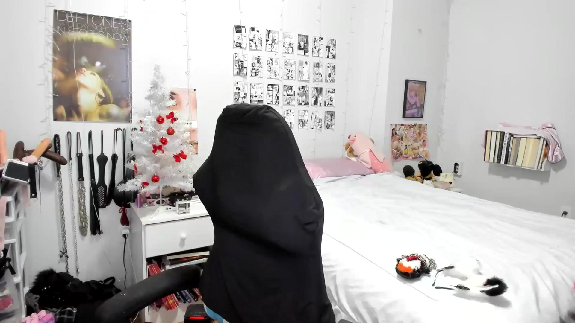 Gallery image thumbnail from AnnaTame's myfreecams stream on, 12/02/2025, 06:06 image 13 of 20