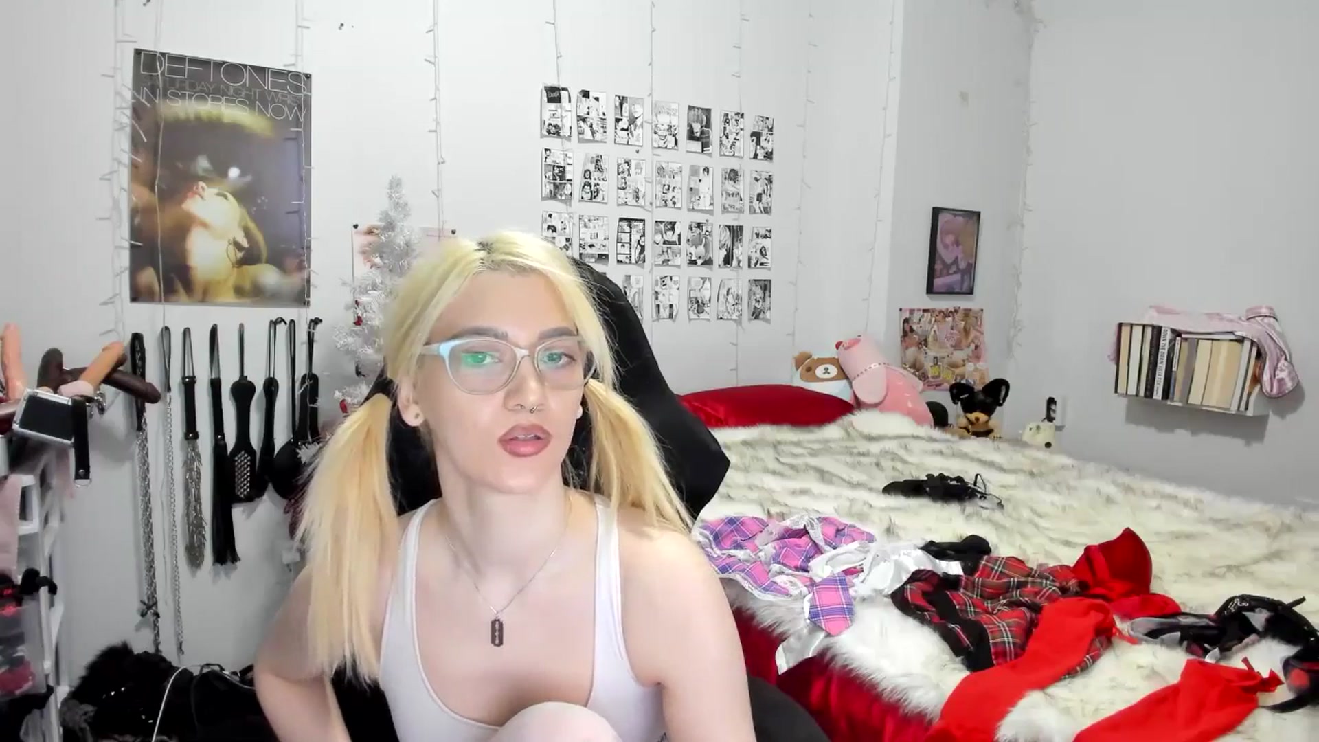 Gallery image thumbnail from AnnaTame's myfreecams stream on, 12/03/2025, 04:49 image 19 of 20