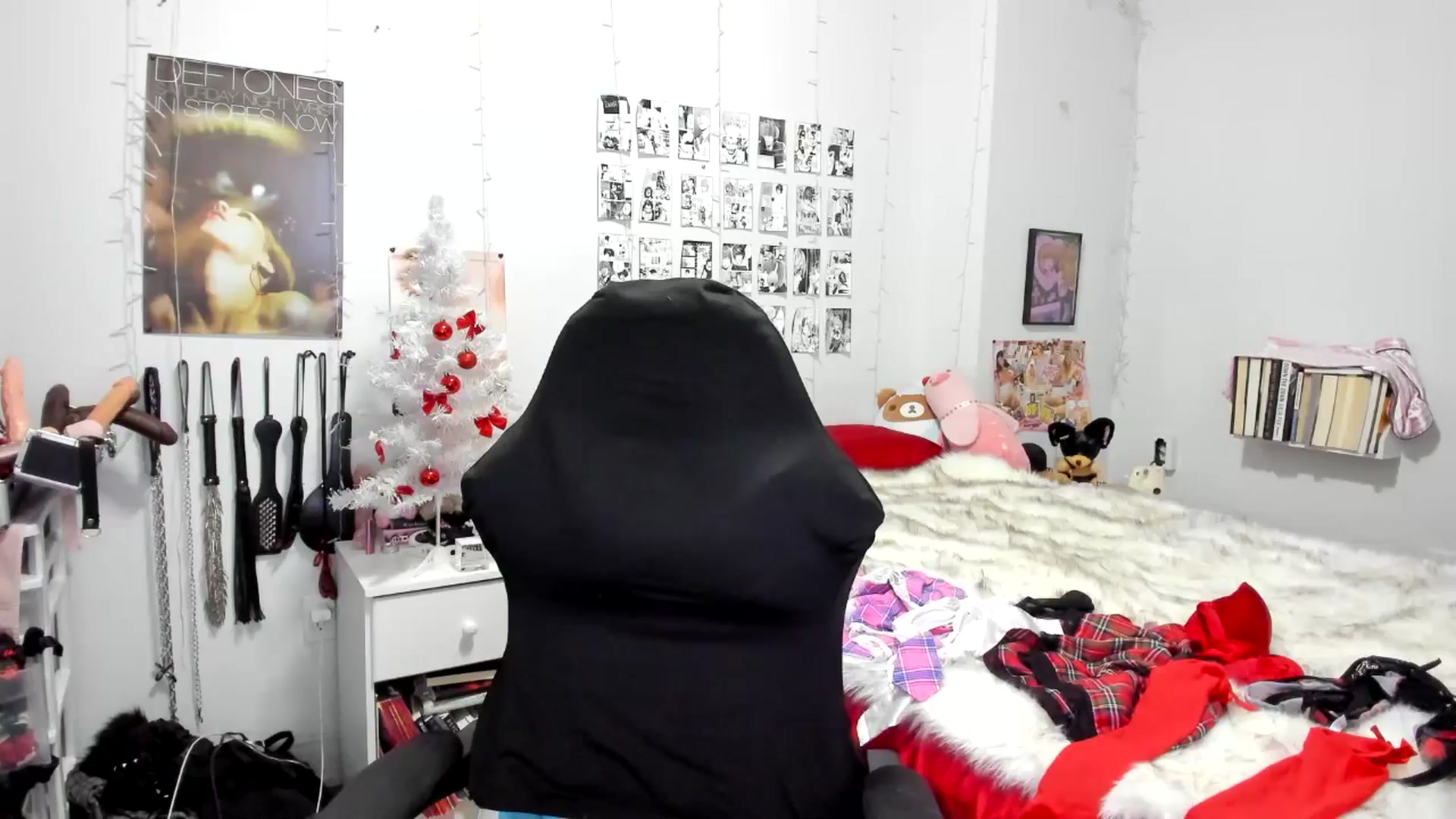 Gallery image thumbnail from AnnaTame's myfreecams stream on, 12/03/2025, 04:49 image 17 of 20