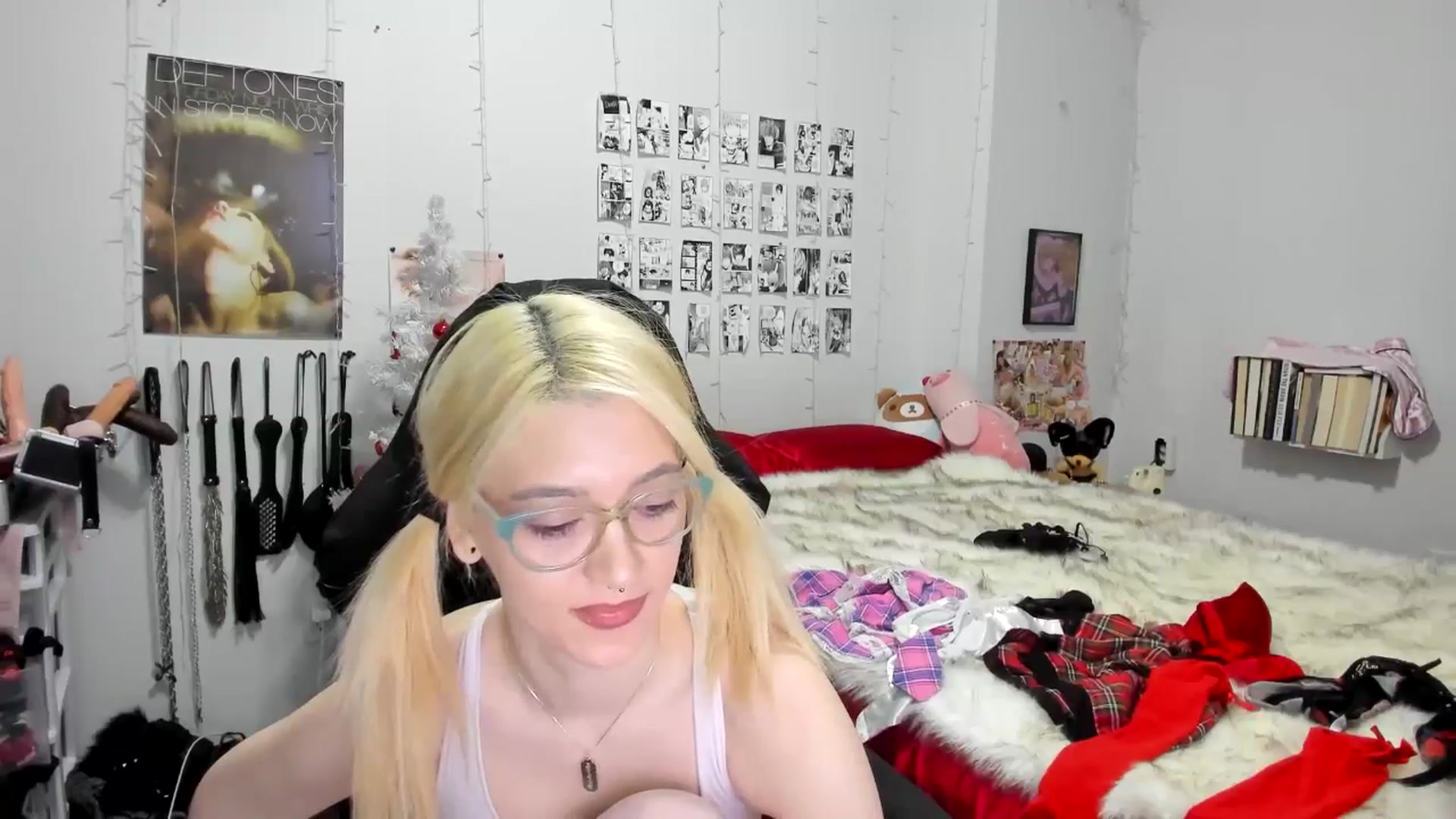 Gallery image thumbnail from AnnaTame's myfreecams stream on, 12/03/2025, 04:49 image 20 of 20