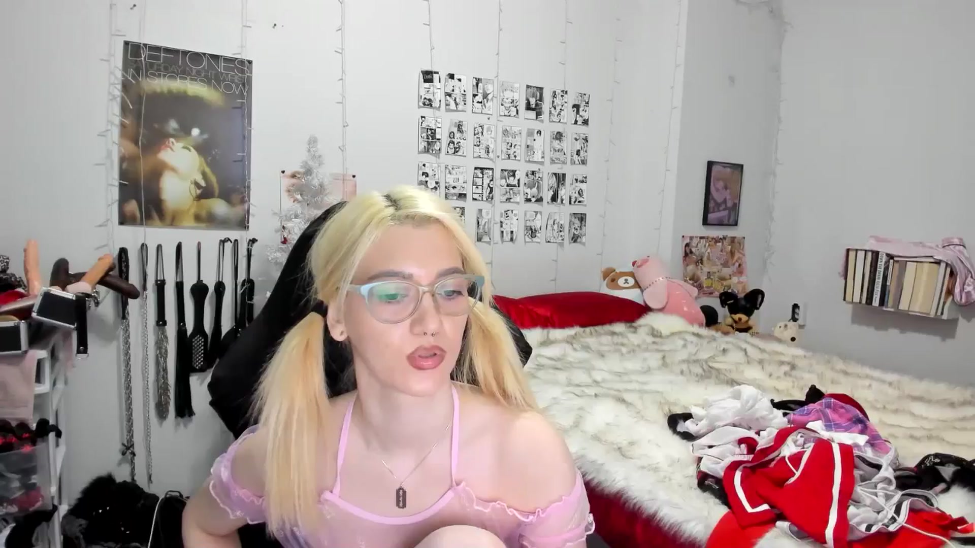 Gallery image thumbnail from AnnaTame's myfreecams stream on, 12/03/2025, 08:38 image 1 of 20
