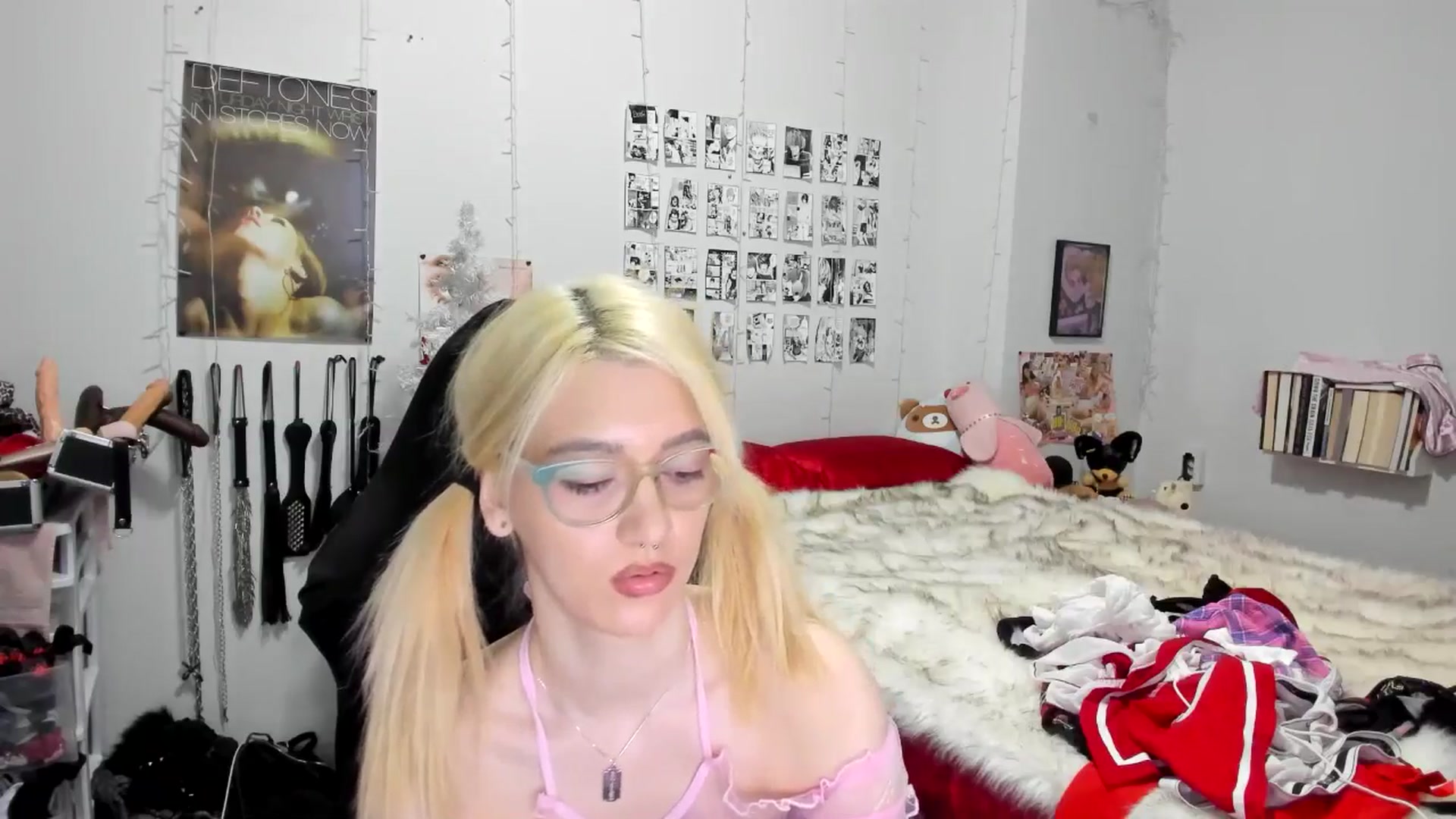 Gallery image thumbnail from AnnaTame's myfreecams stream on, 12/03/2025, 08:38 image 3 of 20
