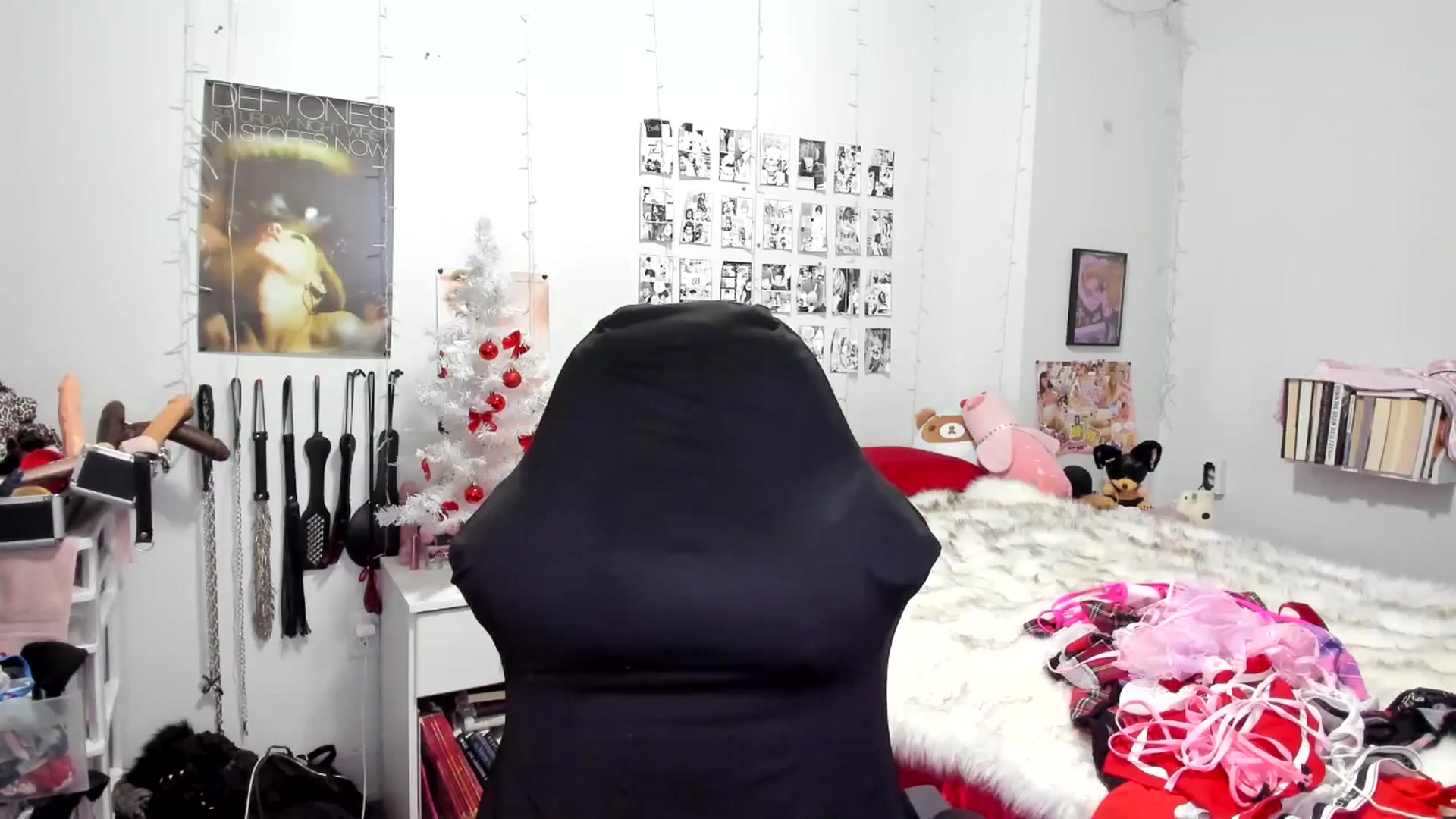 Gallery image thumbnail from AnnaTame's myfreecams stream on, 12/03/2025, 08:38 image 13 of 20