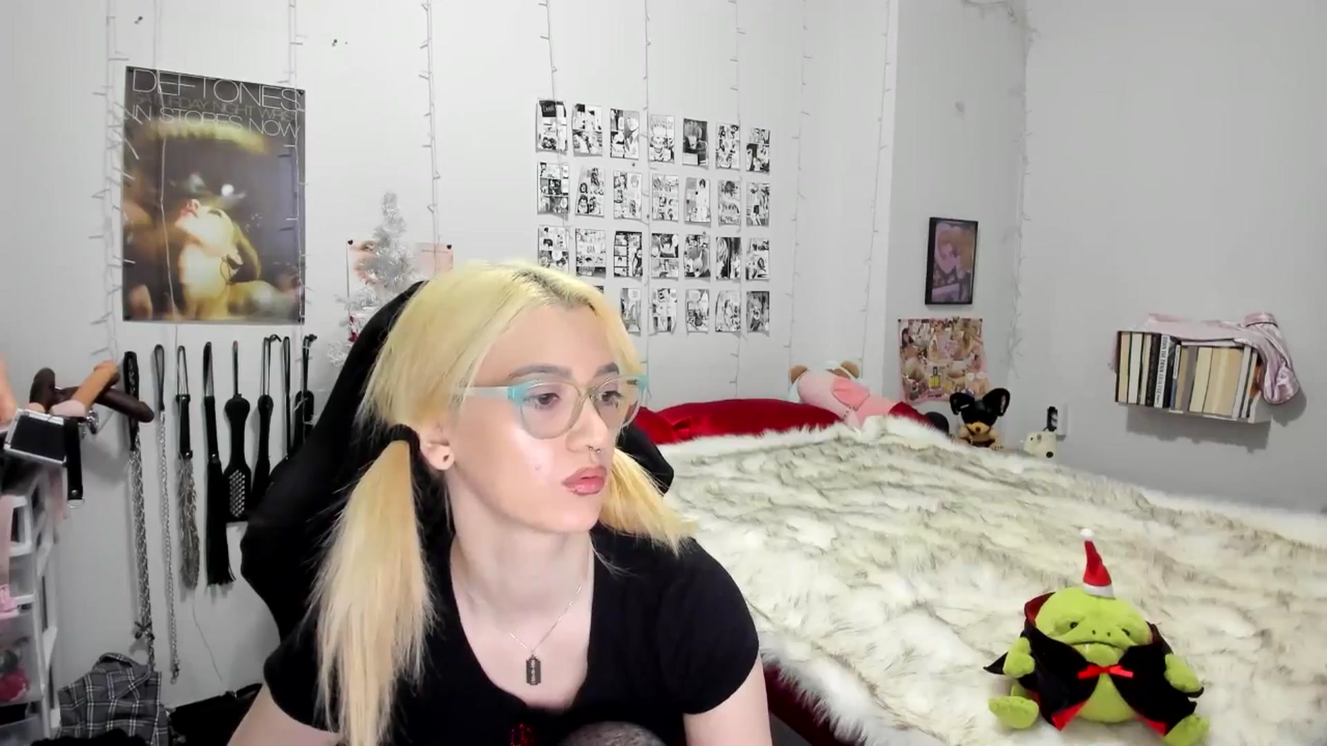 Gallery image thumbnail from AnnaTame's myfreecams stream on, 12/04/2025, 06:03 image 6 of 20