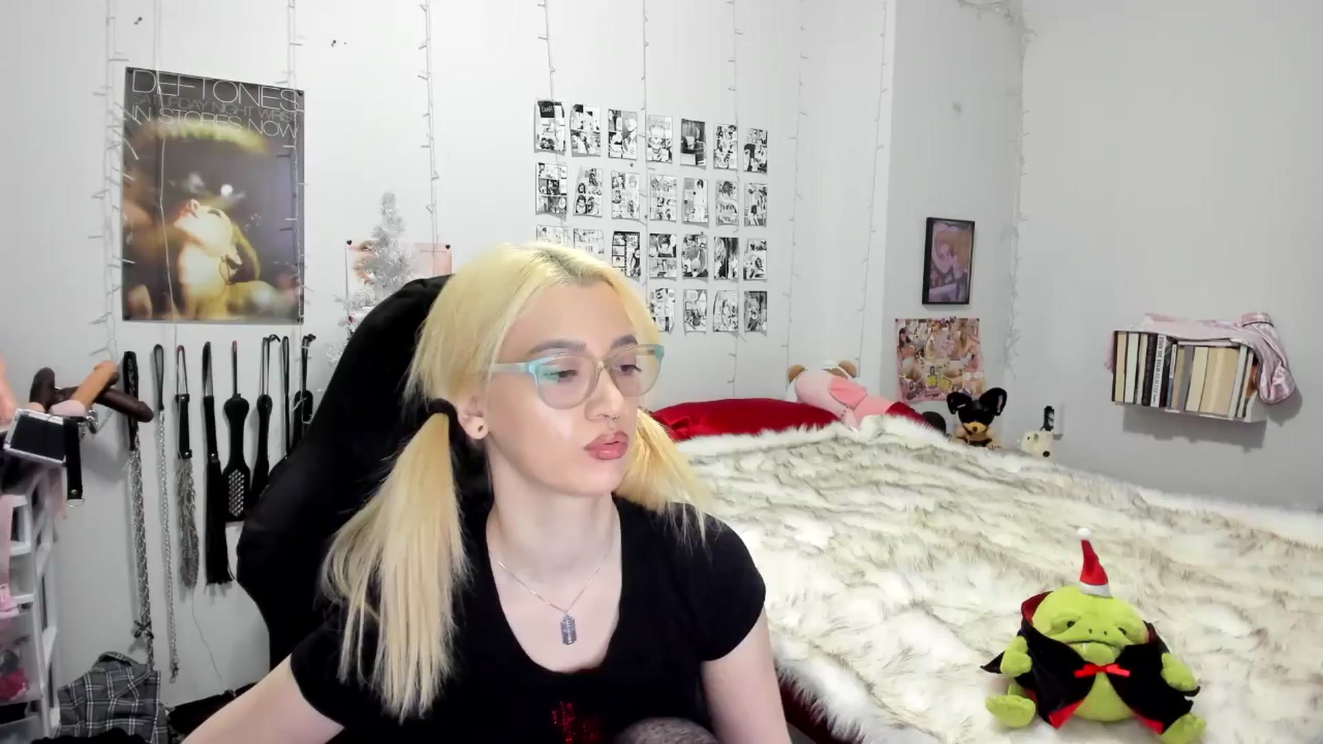 Gallery image thumbnail from AnnaTame's myfreecams stream on, 12/04/2025, 06:03 image 2 of 20