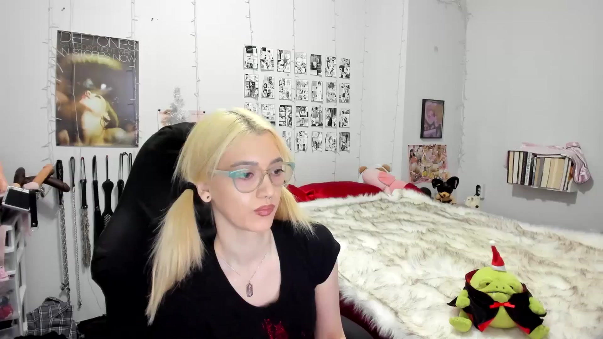 Gallery image thumbnail from AnnaTame's myfreecams stream on, 12/04/2025, 06:03 image 14 of 20