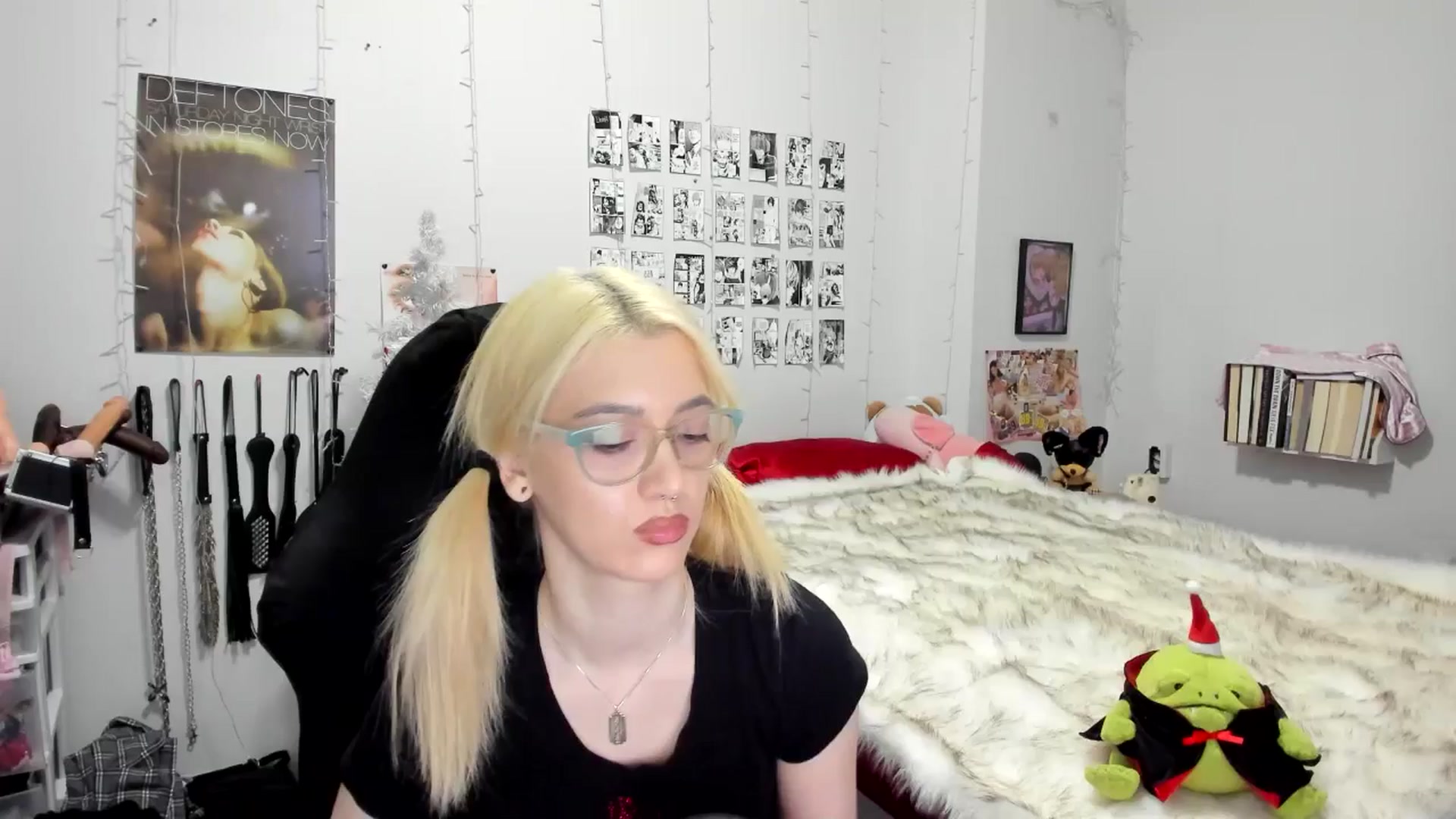 Gallery image thumbnail from AnnaTame's myfreecams stream on, 12/04/2025, 06:03 image 10 of 20