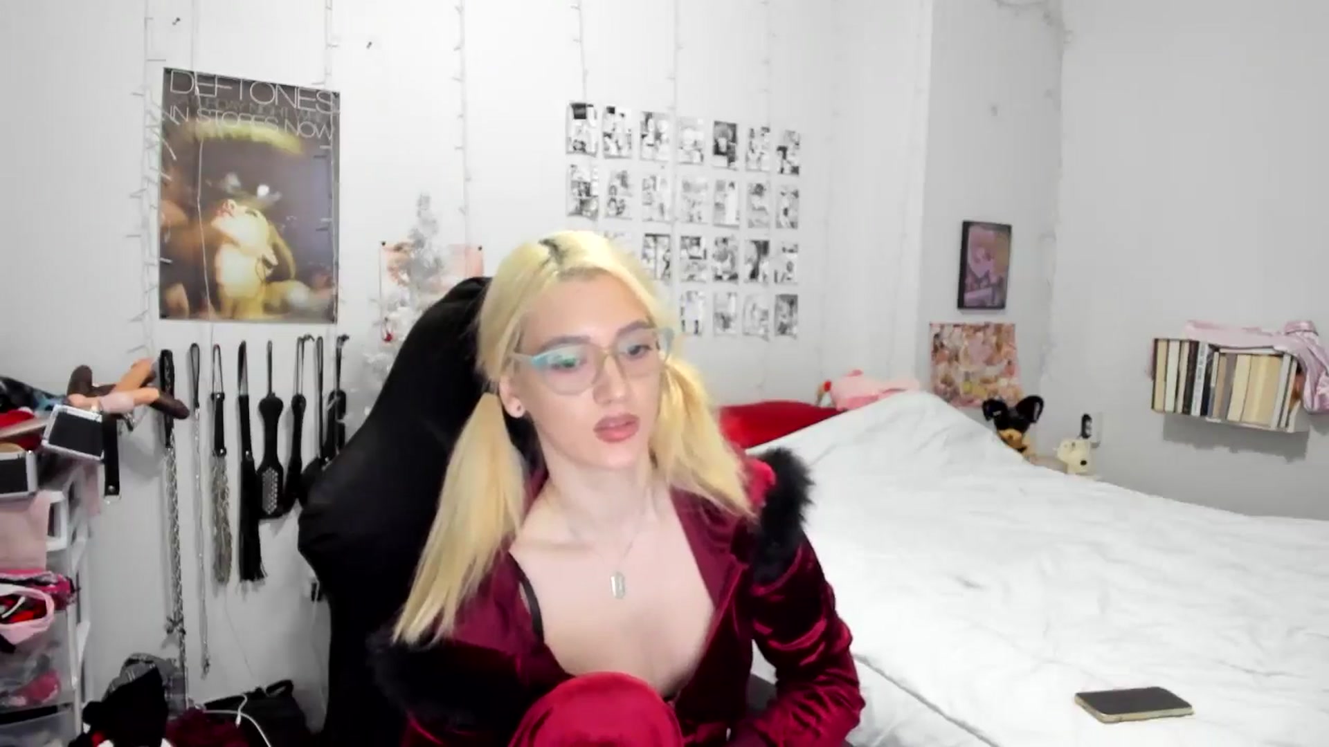 Gallery image thumbnail from AnnaTame's myfreecams stream on, 12/05/2025, 08:37 image 10 of 20