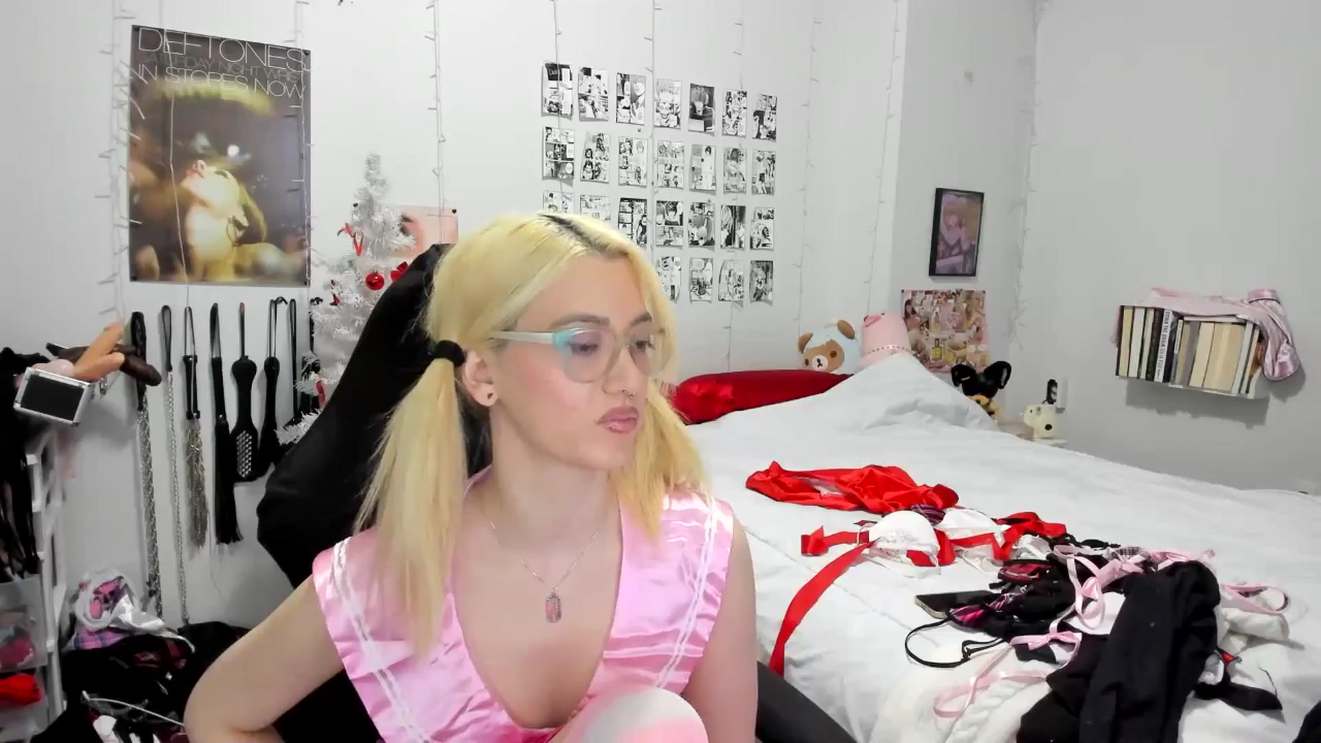Gallery image thumbnail from AnnaTame's myfreecams stream on, 12/07/2025, 09:19 image 16 of 20