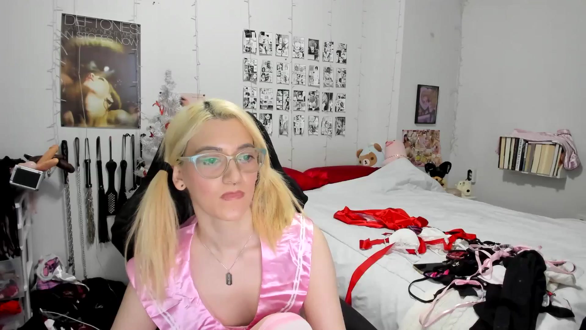 Gallery image thumbnail from AnnaTame's myfreecams stream on, 12/07/2025, 10:02 image 12 of 20