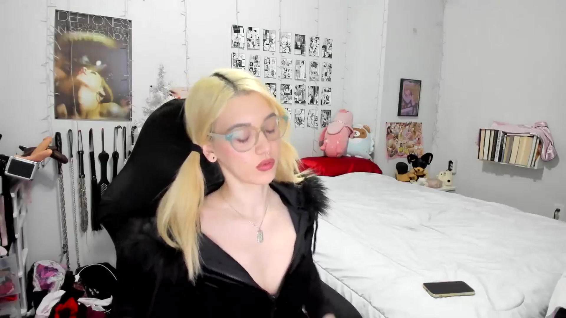 Gallery image thumbnail from AnnaTame's myfreecams stream on, 12/08/2025, 05:40 image 15 of 20
