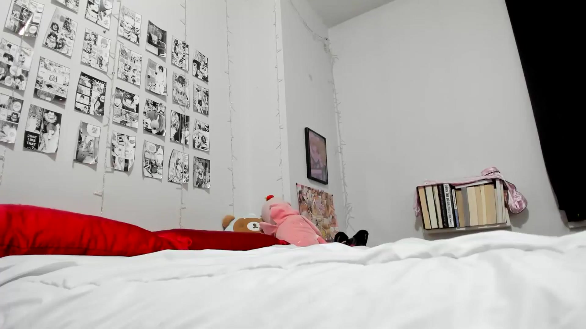 Gallery image thumbnail from AnnaTame's myfreecams stream on, 12/10/2025, 06:35 image 13 of 20