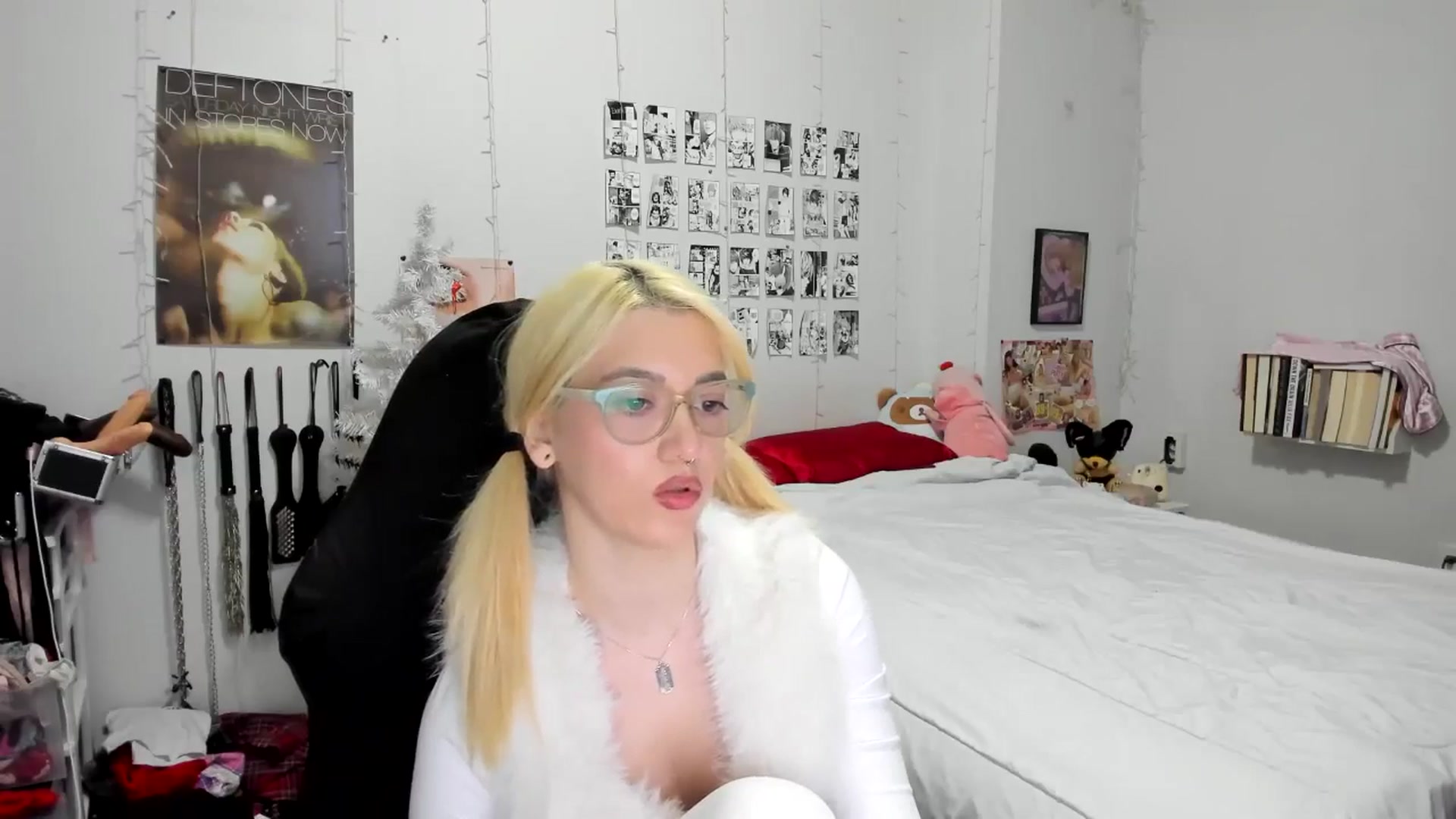 Gallery image thumbnail from AnnaTame's myfreecams stream on, 12/10/2025, 06:35 image 2 of 20