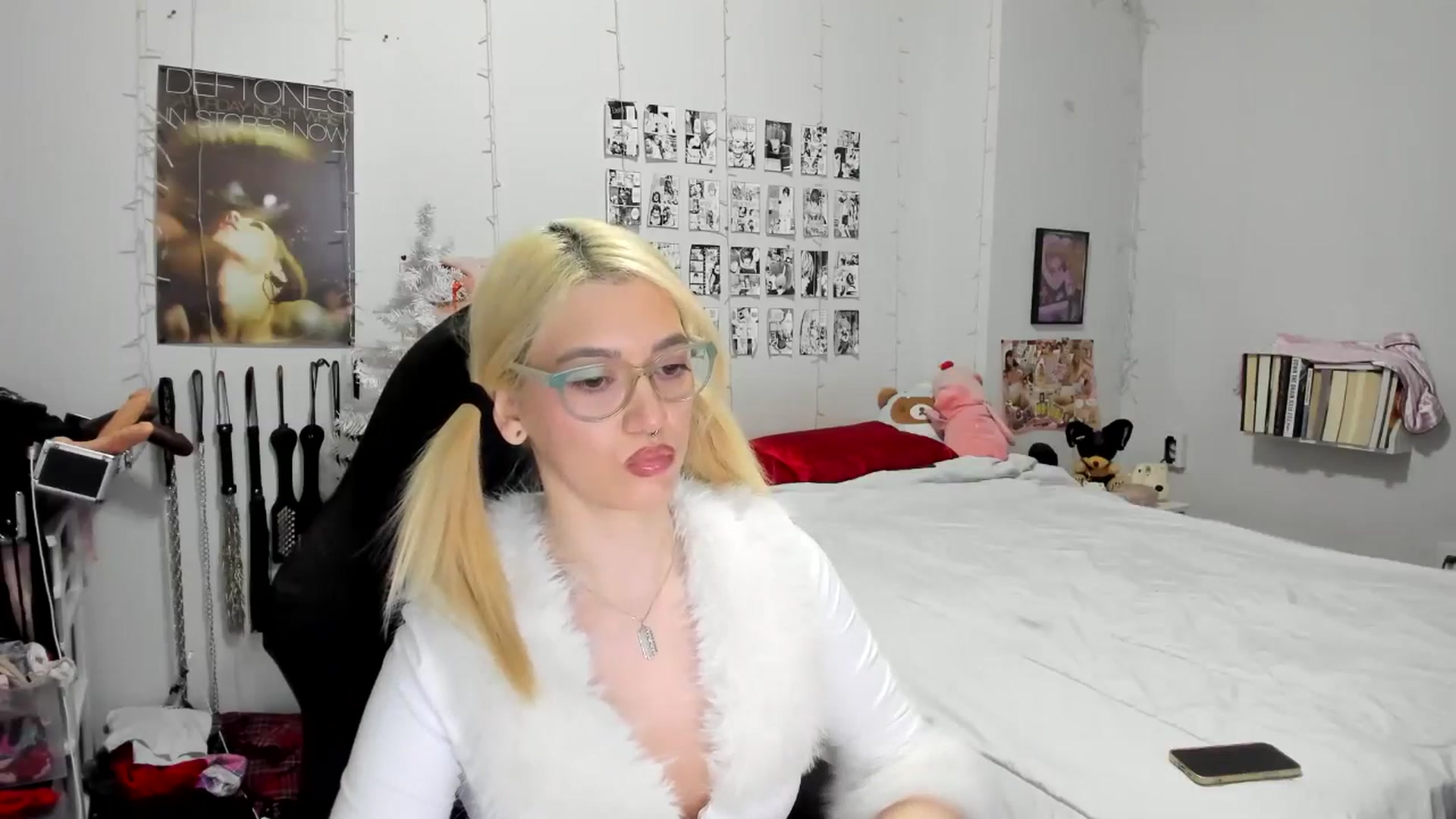 Gallery image thumbnail from AnnaTame's myfreecams stream on, 12/10/2025, 06:35 image 7 of 20