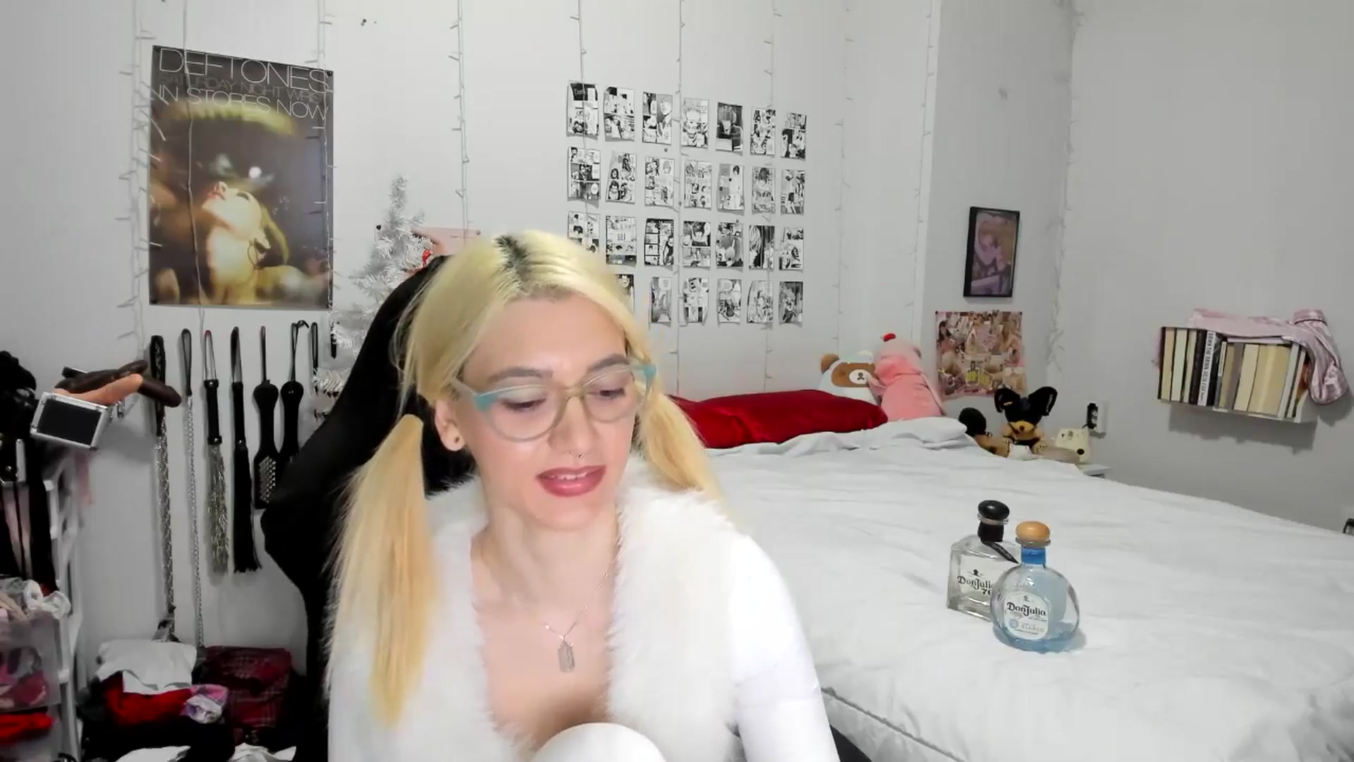 Gallery image thumbnail from AnnaTame's myfreecams stream on, 12/10/2025, 09:38 image 10 of 20
