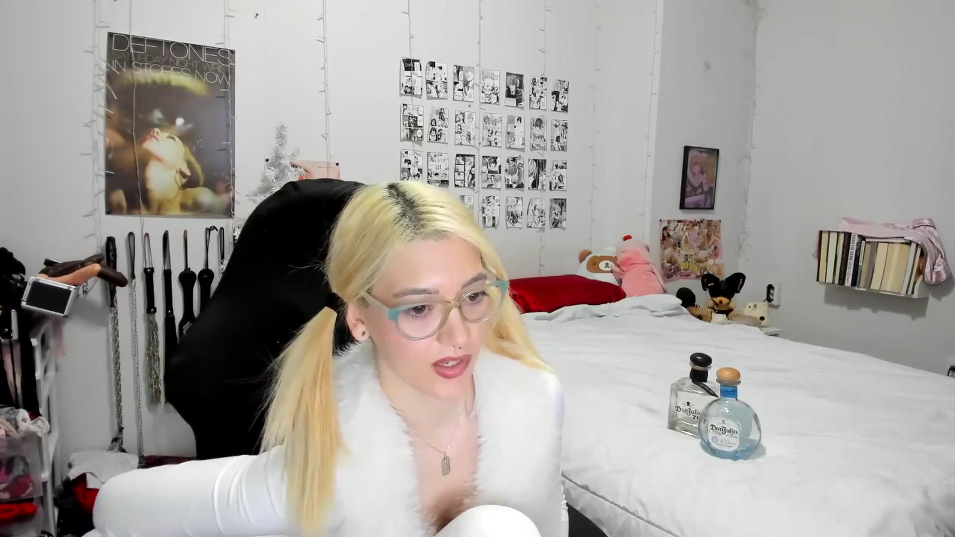 Gallery image thumbnail from AnnaTame's myfreecams stream on, 12/10/2025, 09:38 image 16 of 20