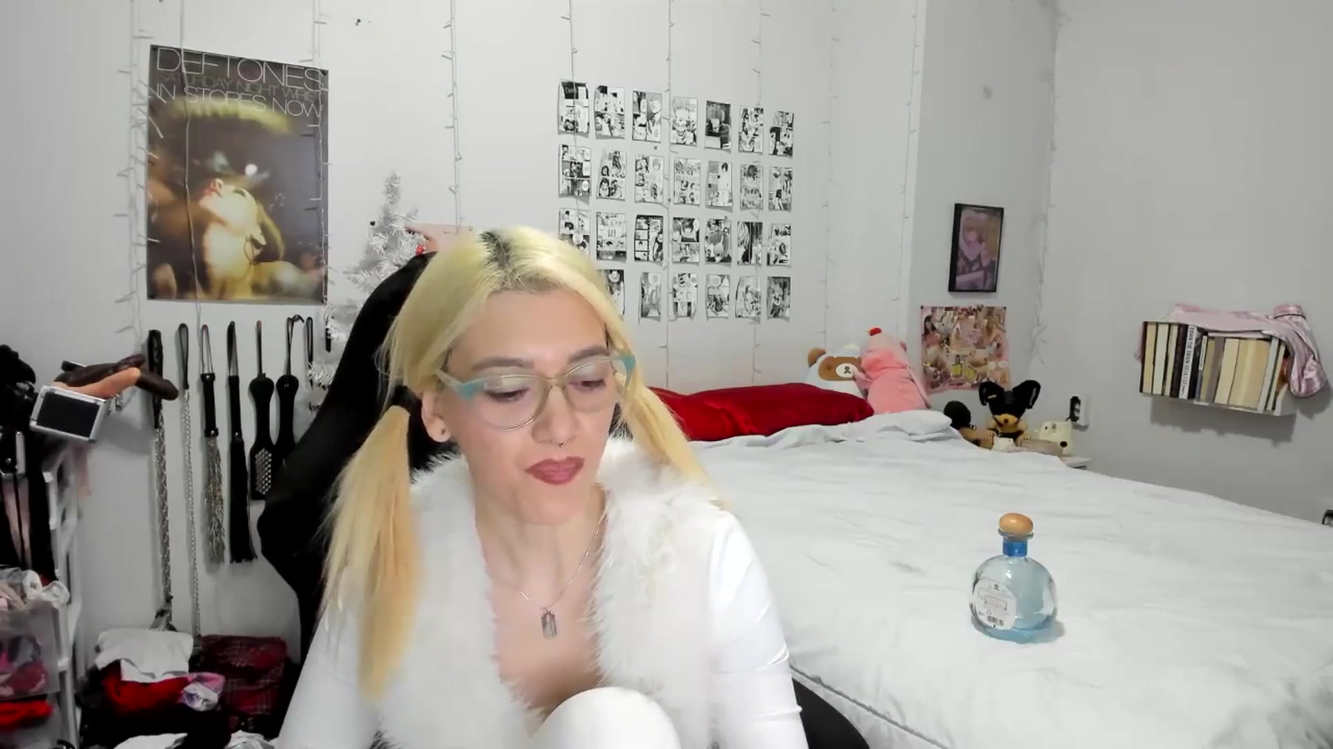 Gallery image thumbnail from AnnaTame's myfreecams stream on, 12/10/2025, 09:38 image 3 of 20