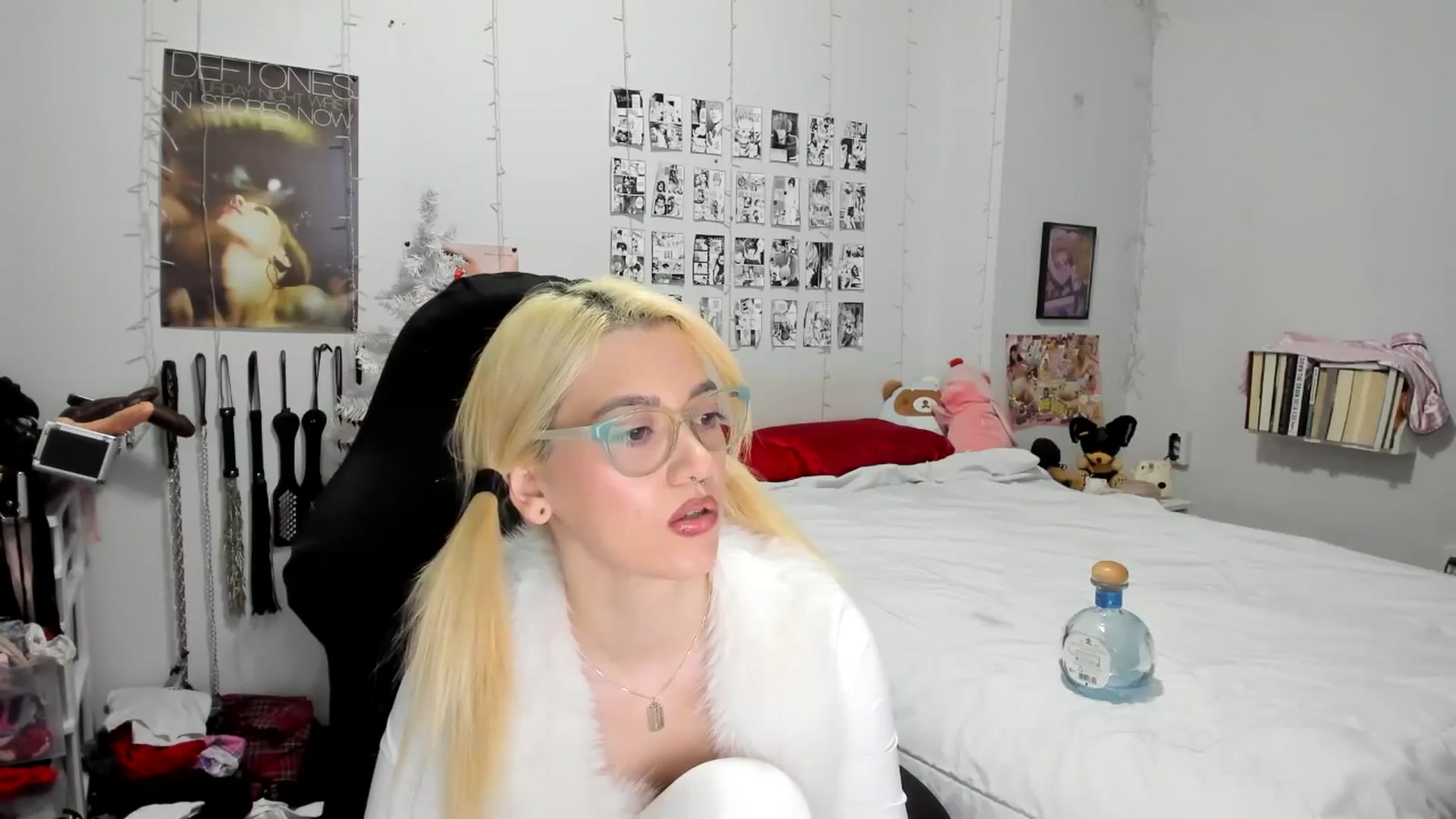 Gallery image thumbnail from AnnaTame's myfreecams stream on, 12/10/2025, 09:38 image 4 of 20