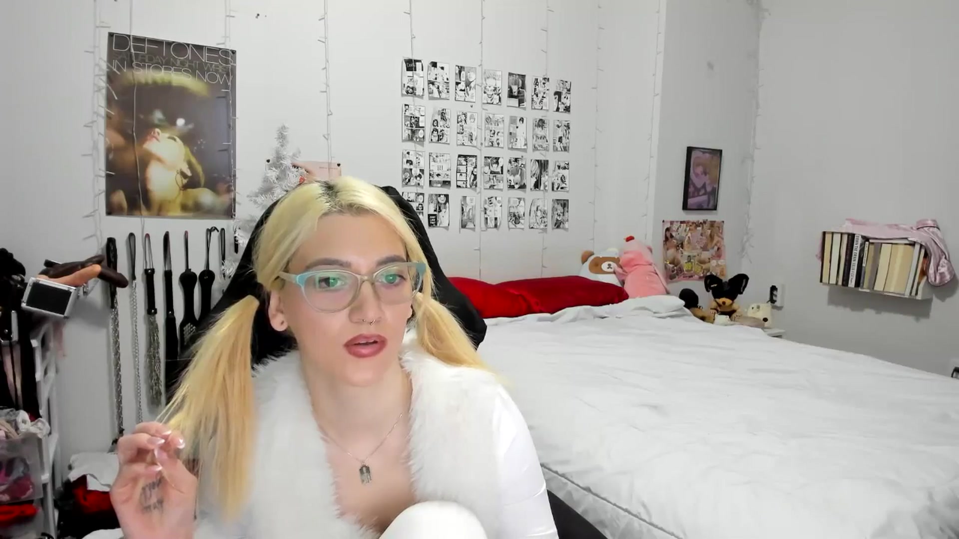 Gallery image thumbnail from AnnaTame's myfreecams stream on, 12/10/2025, 09:38 image 17 of 20