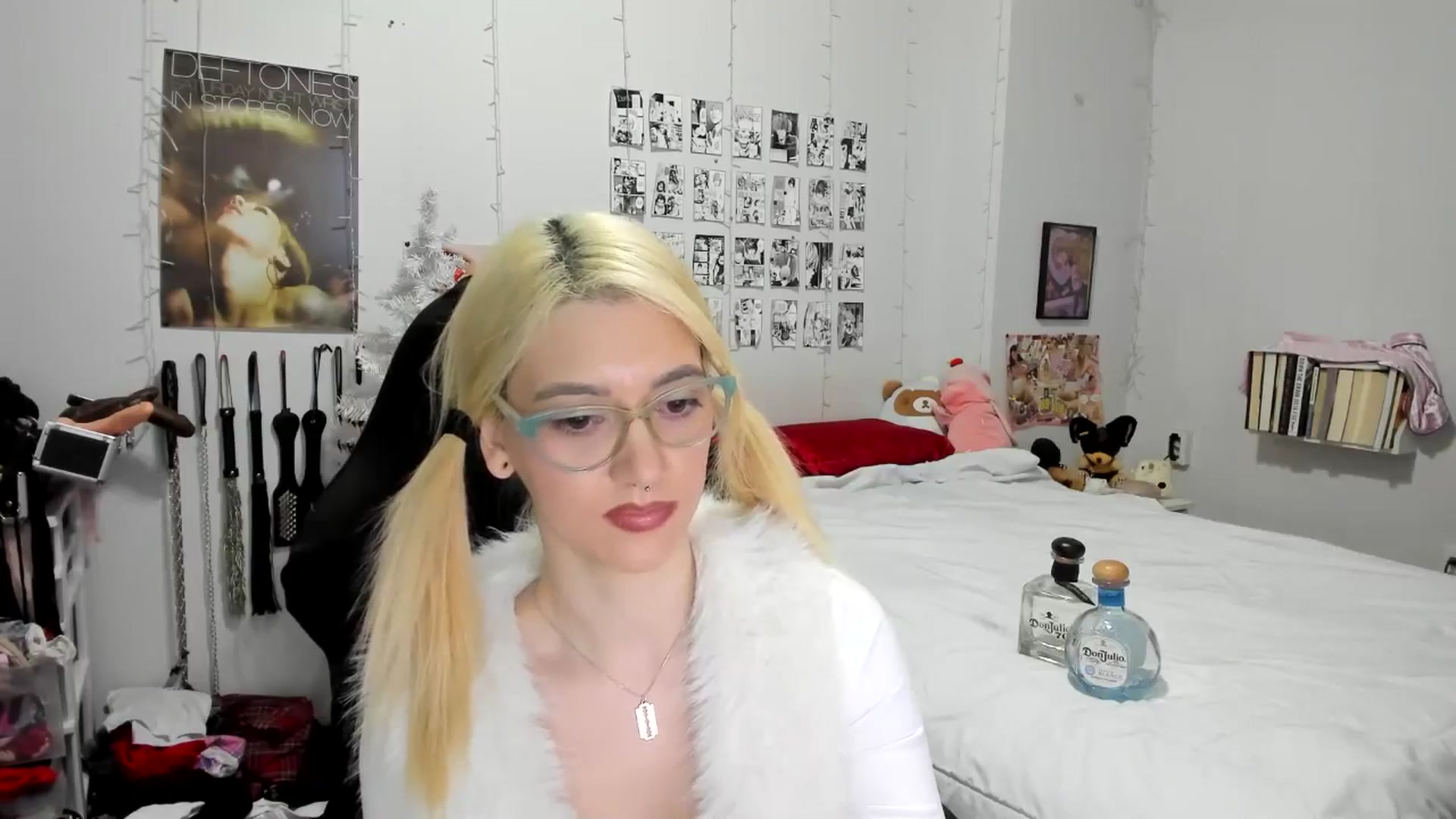 Gallery image thumbnail from AnnaTame's myfreecams stream on, 12/10/2025, 09:38 image 8 of 20