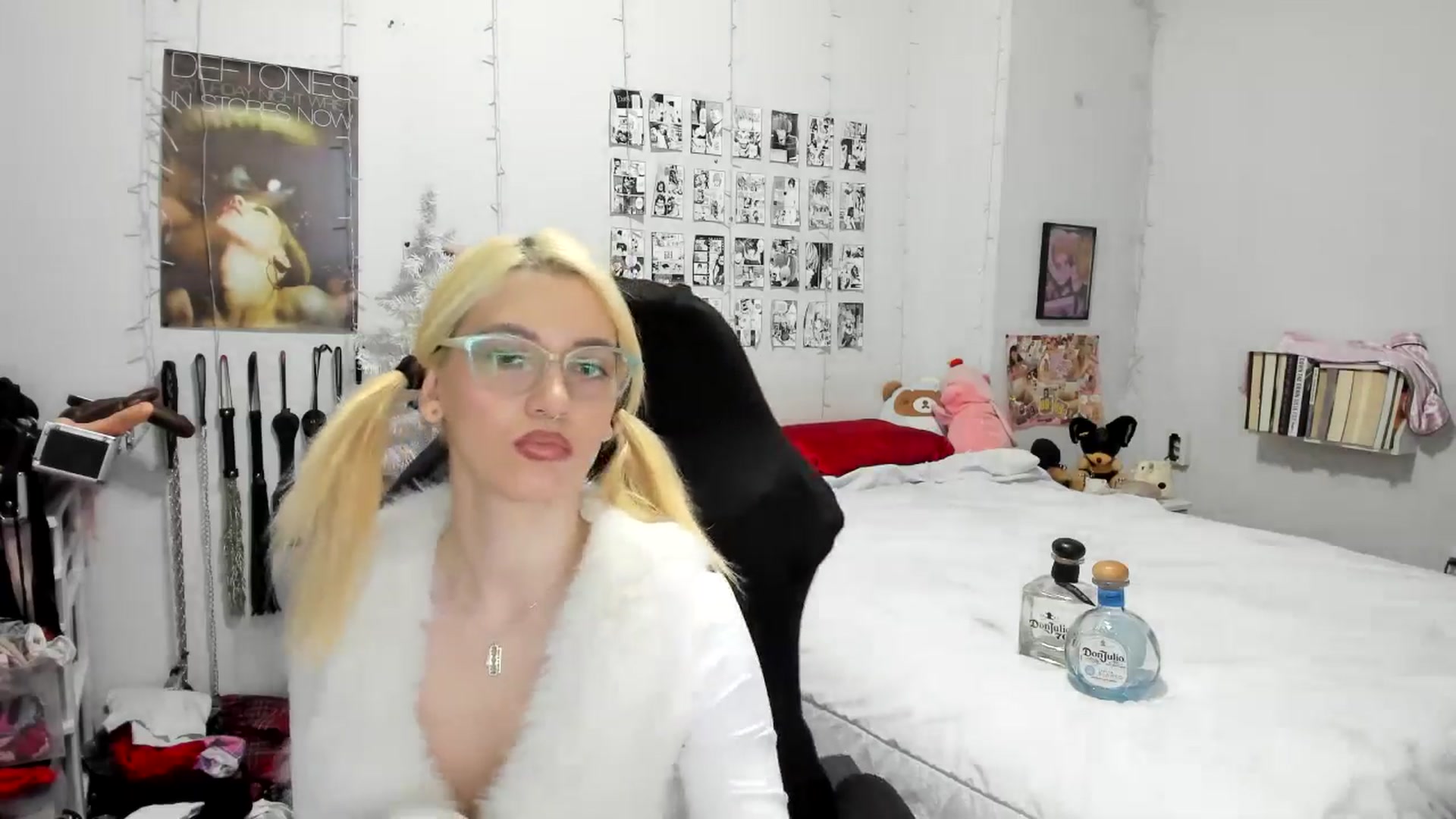 Gallery image thumbnail from AnnaTame's myfreecams stream on, 12/10/2025, 09:38 image 14 of 20