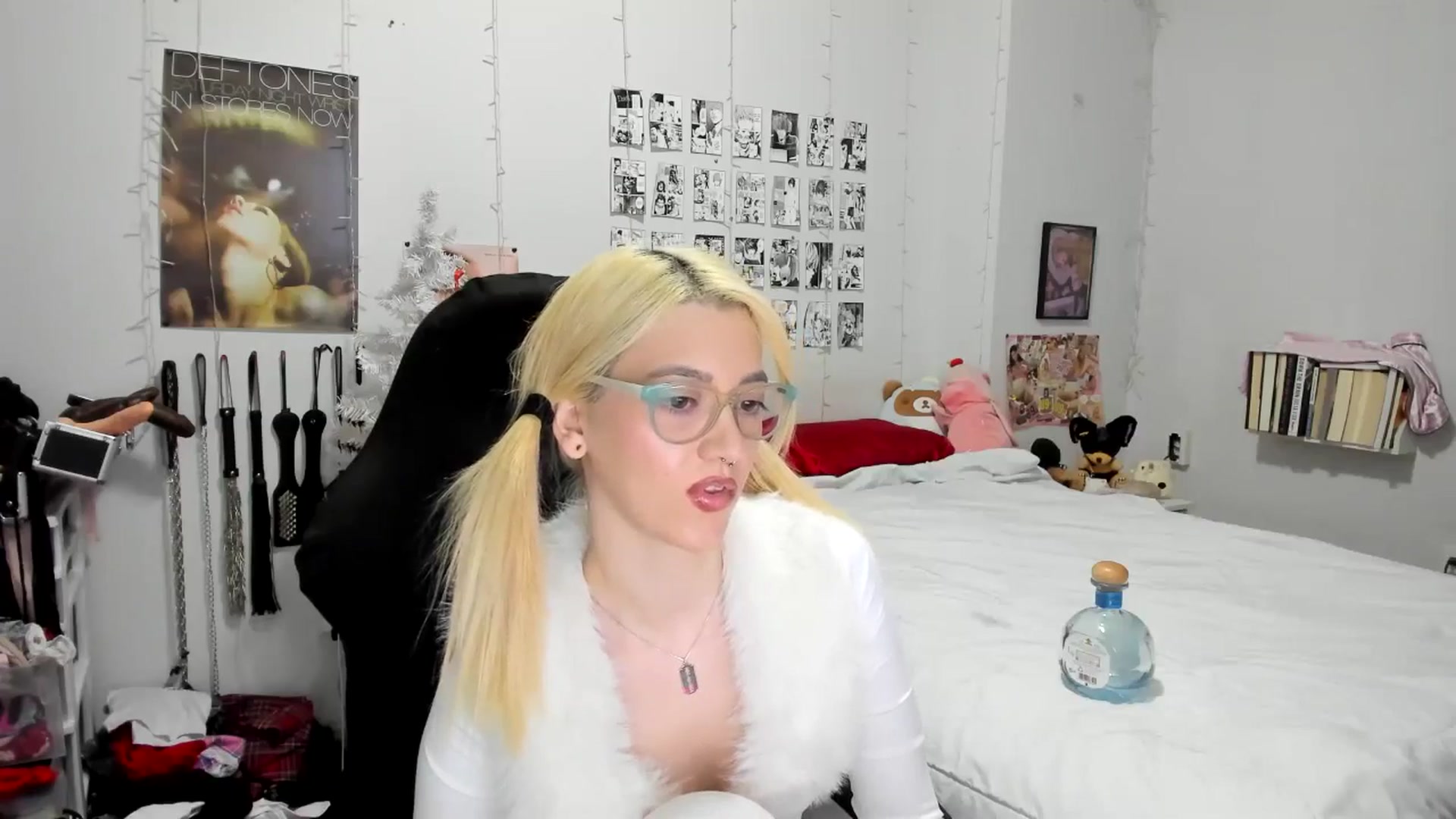 Gallery image thumbnail from AnnaTame's myfreecams stream on, 12/10/2025, 09:38 image 5 of 20